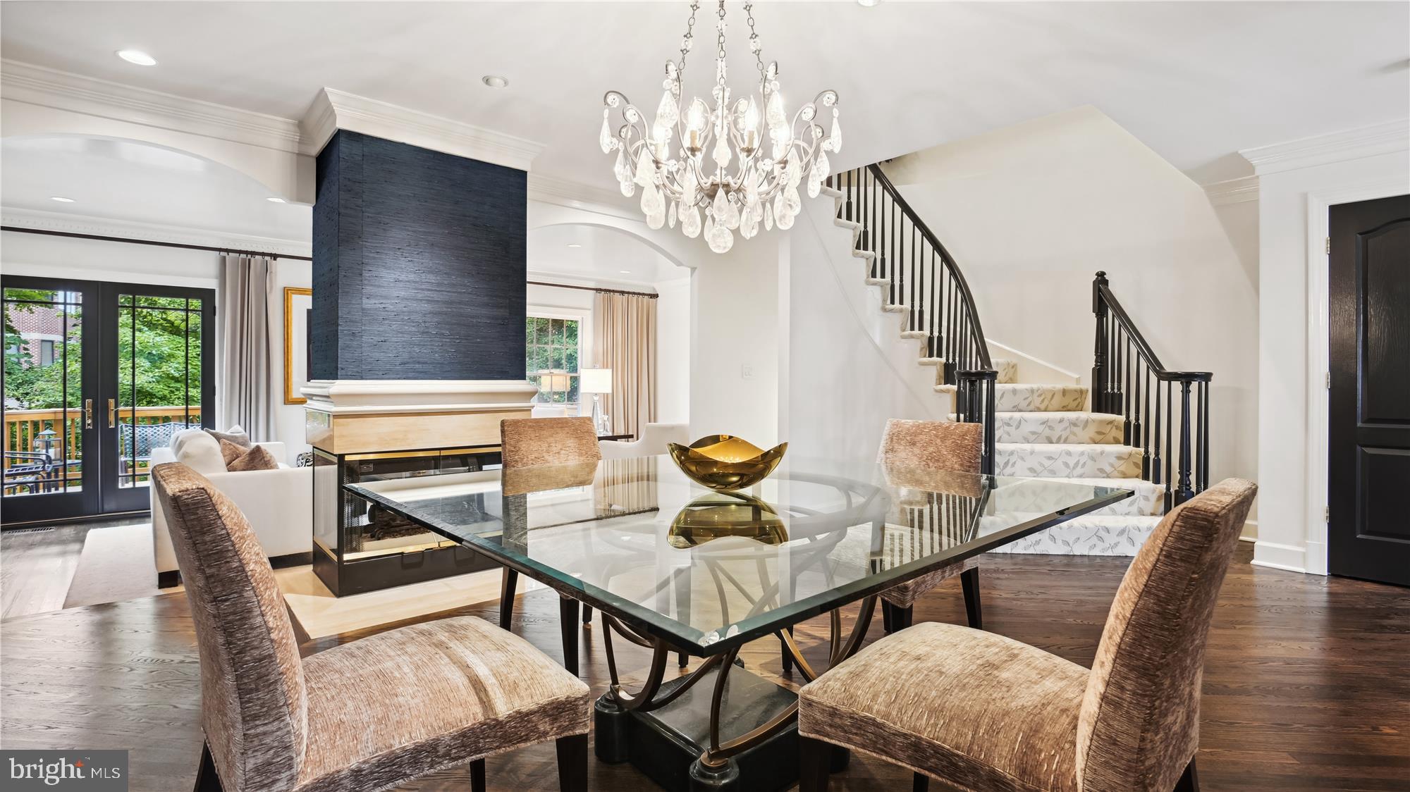 8122 MADRILLON COURT