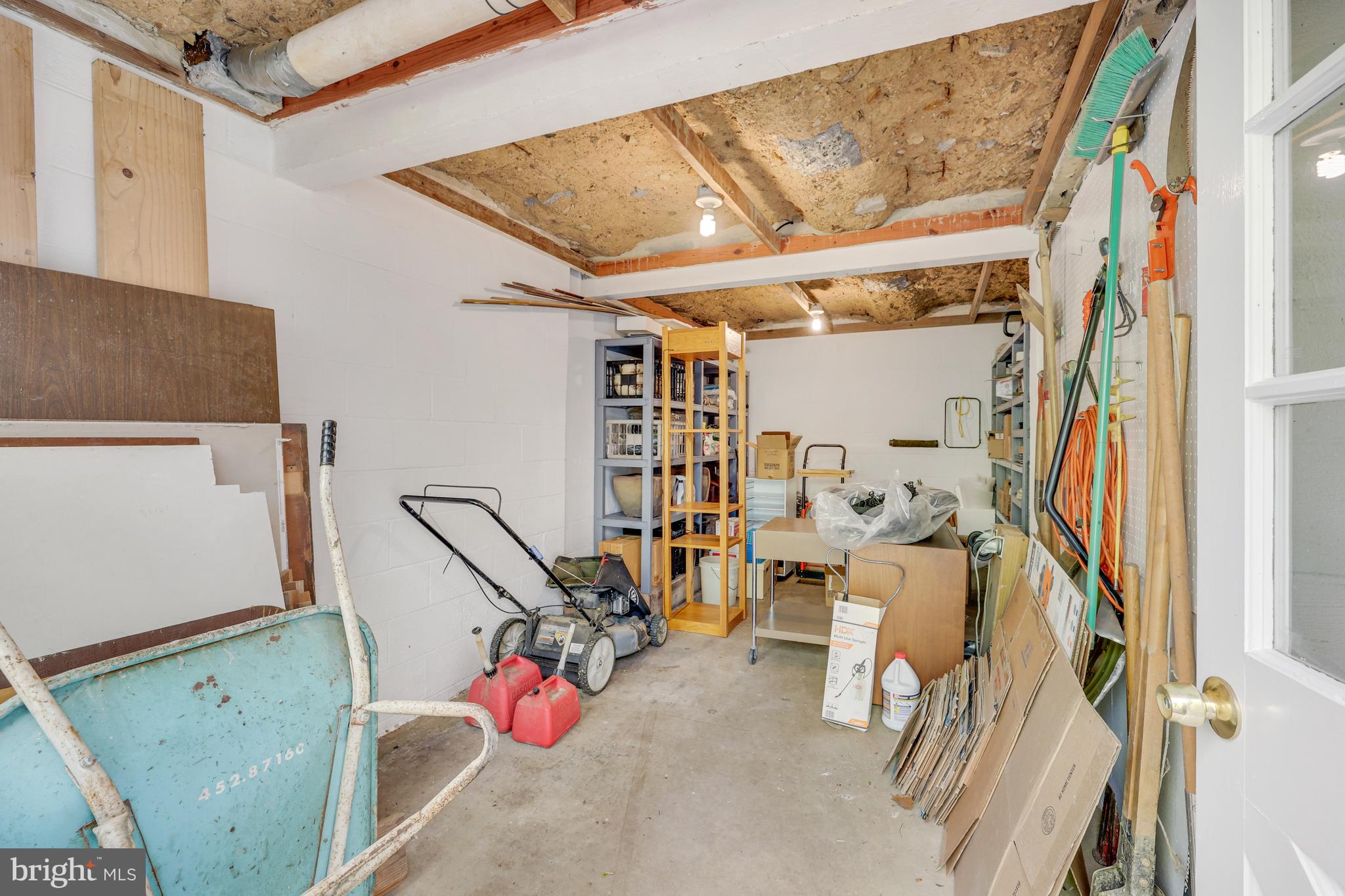11308 MYRTLE LANE