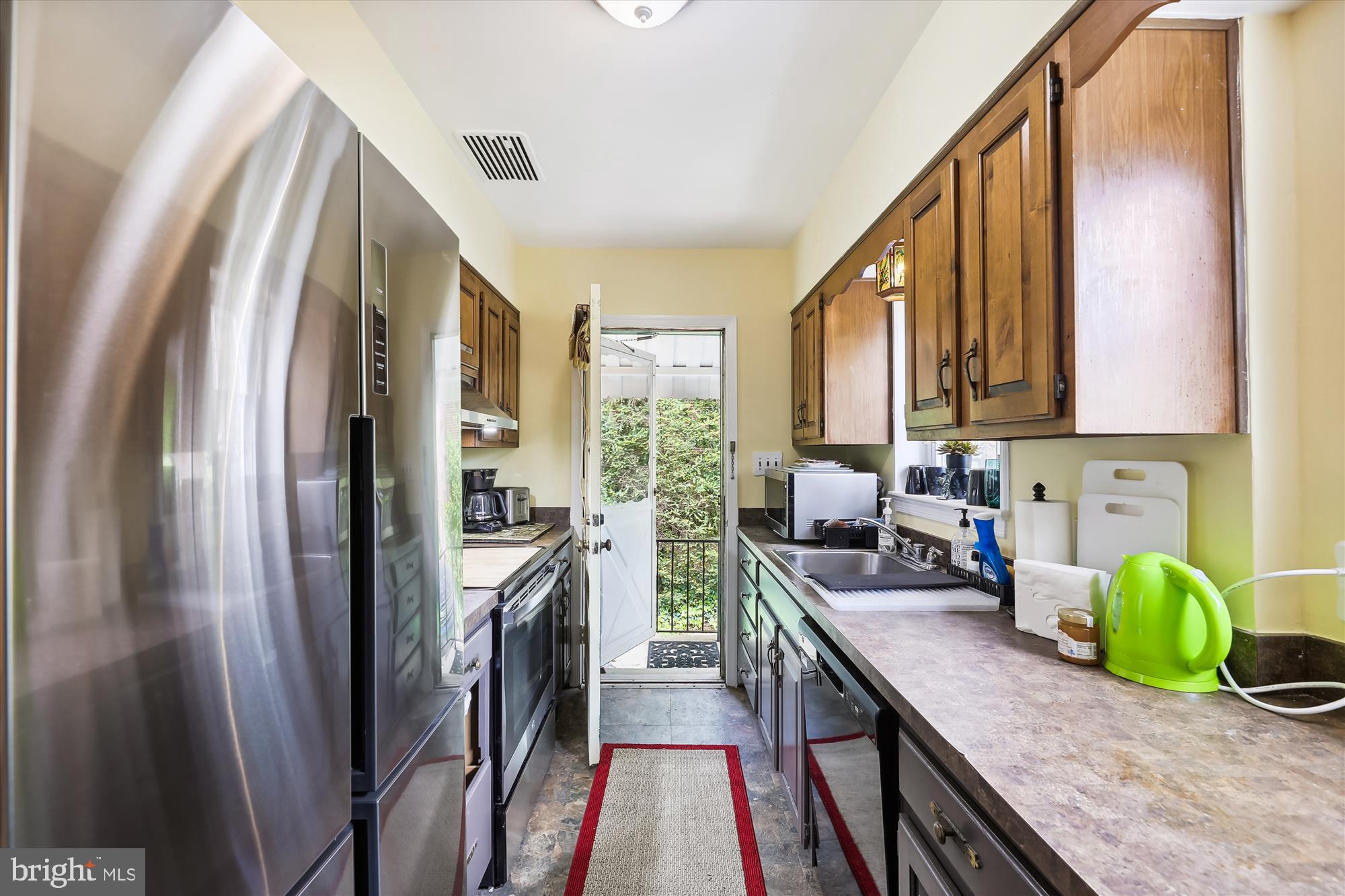 3110 SHADELAND DRIVE