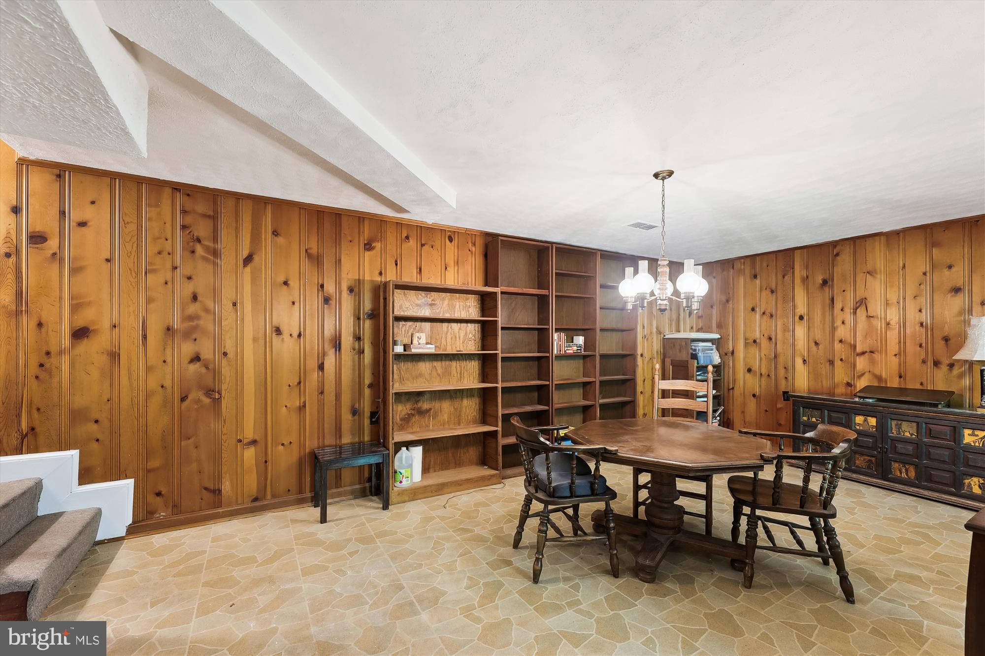 3110 SHADELAND DRIVE