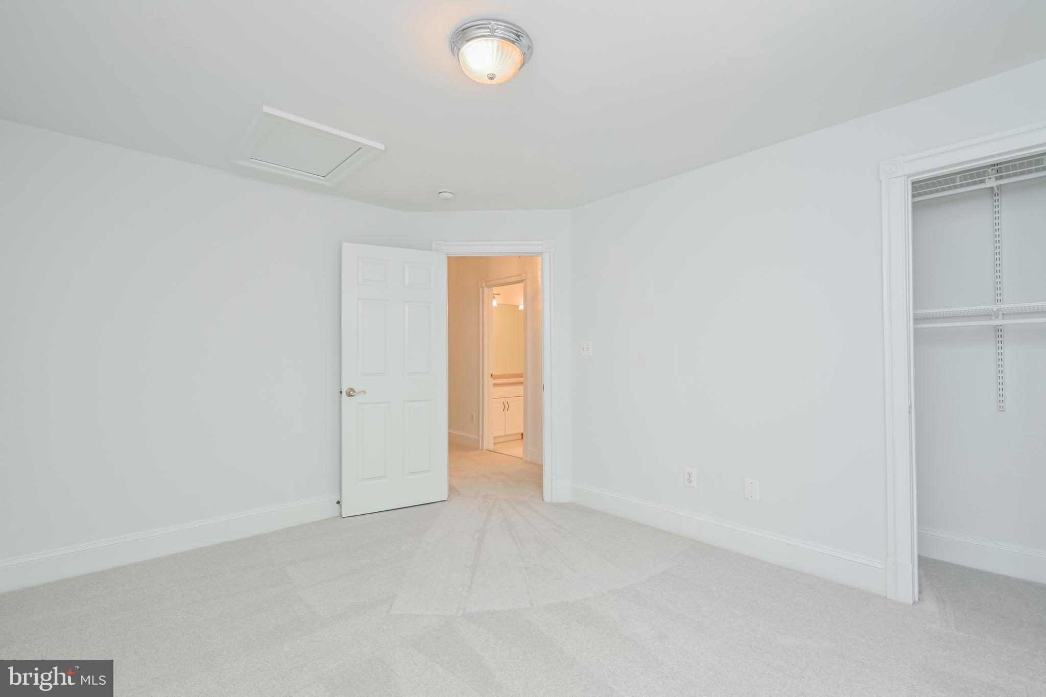 2335 SAWTOOTH OAK COURT