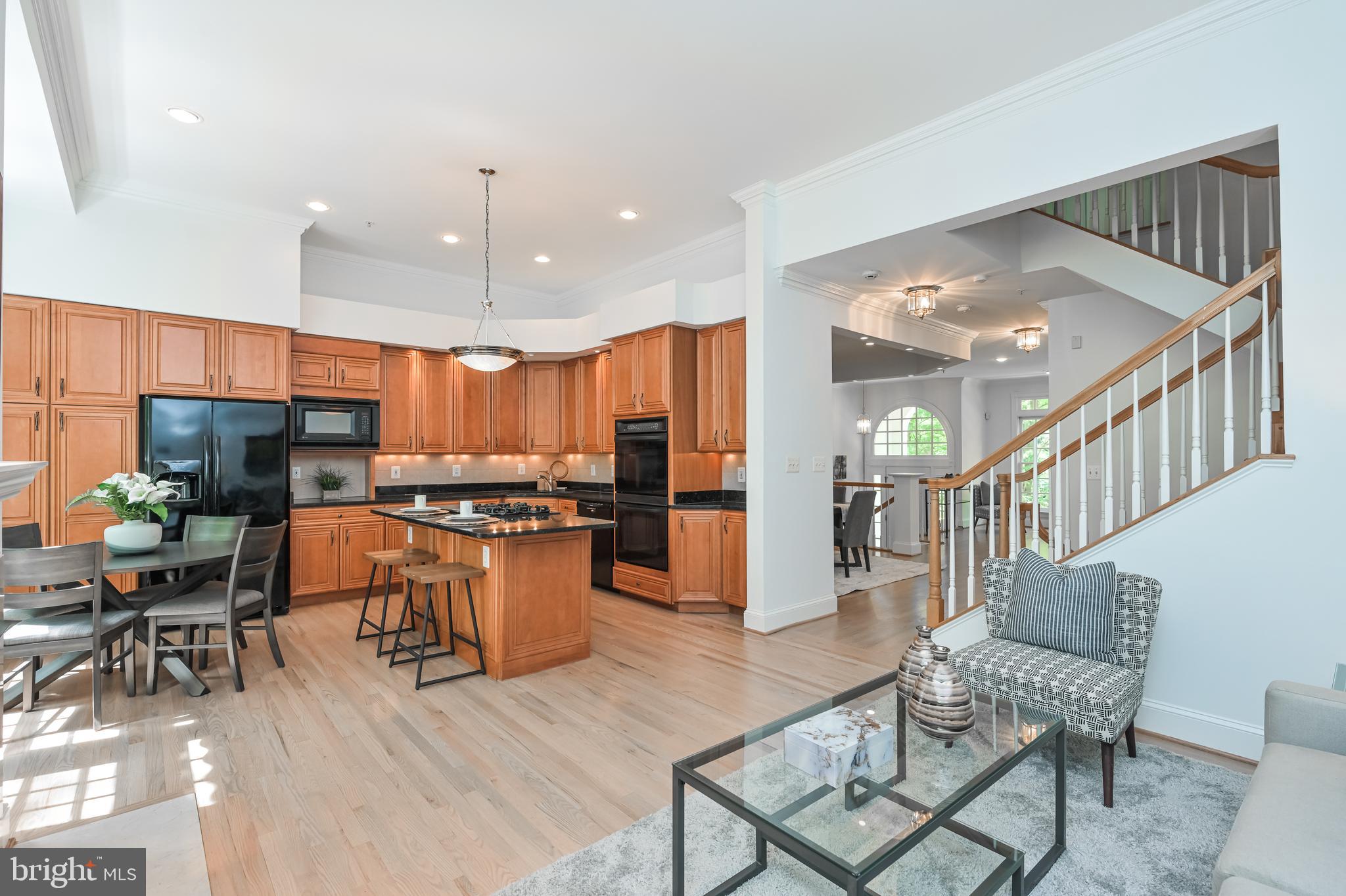 2335 SAWTOOTH OAK COURT