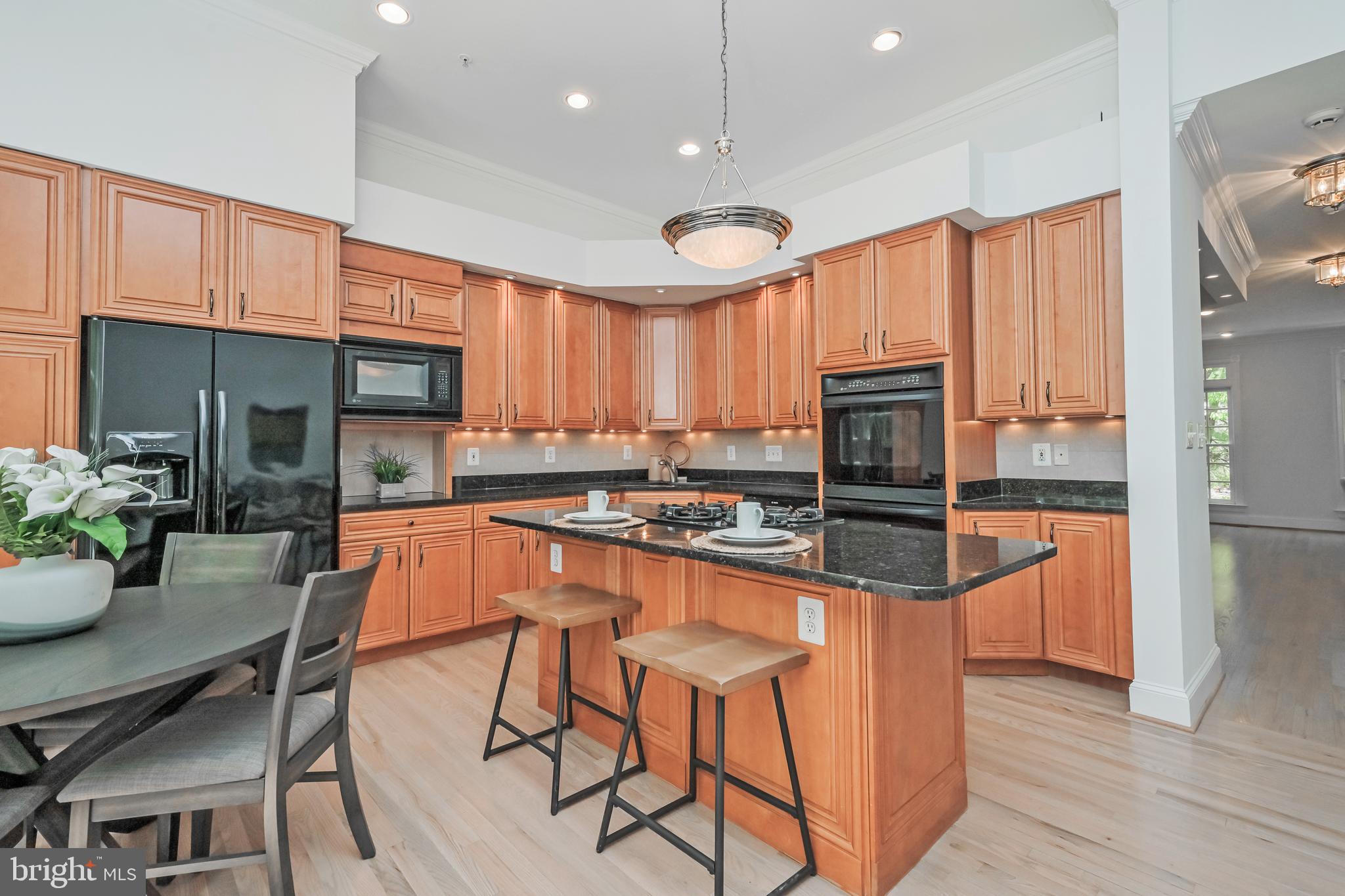 2335 SAWTOOTH OAK COURT