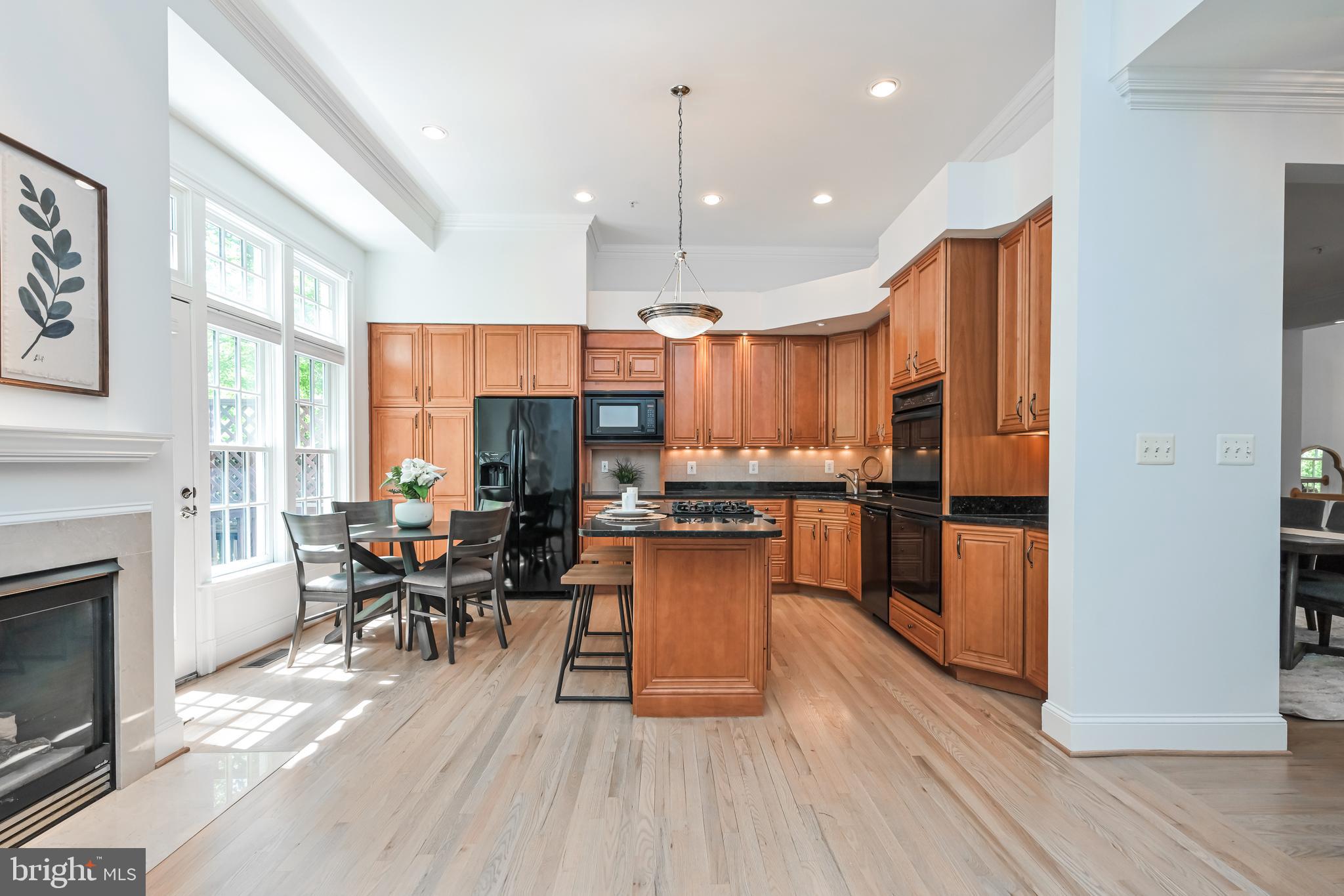 2335 SAWTOOTH OAK COURT