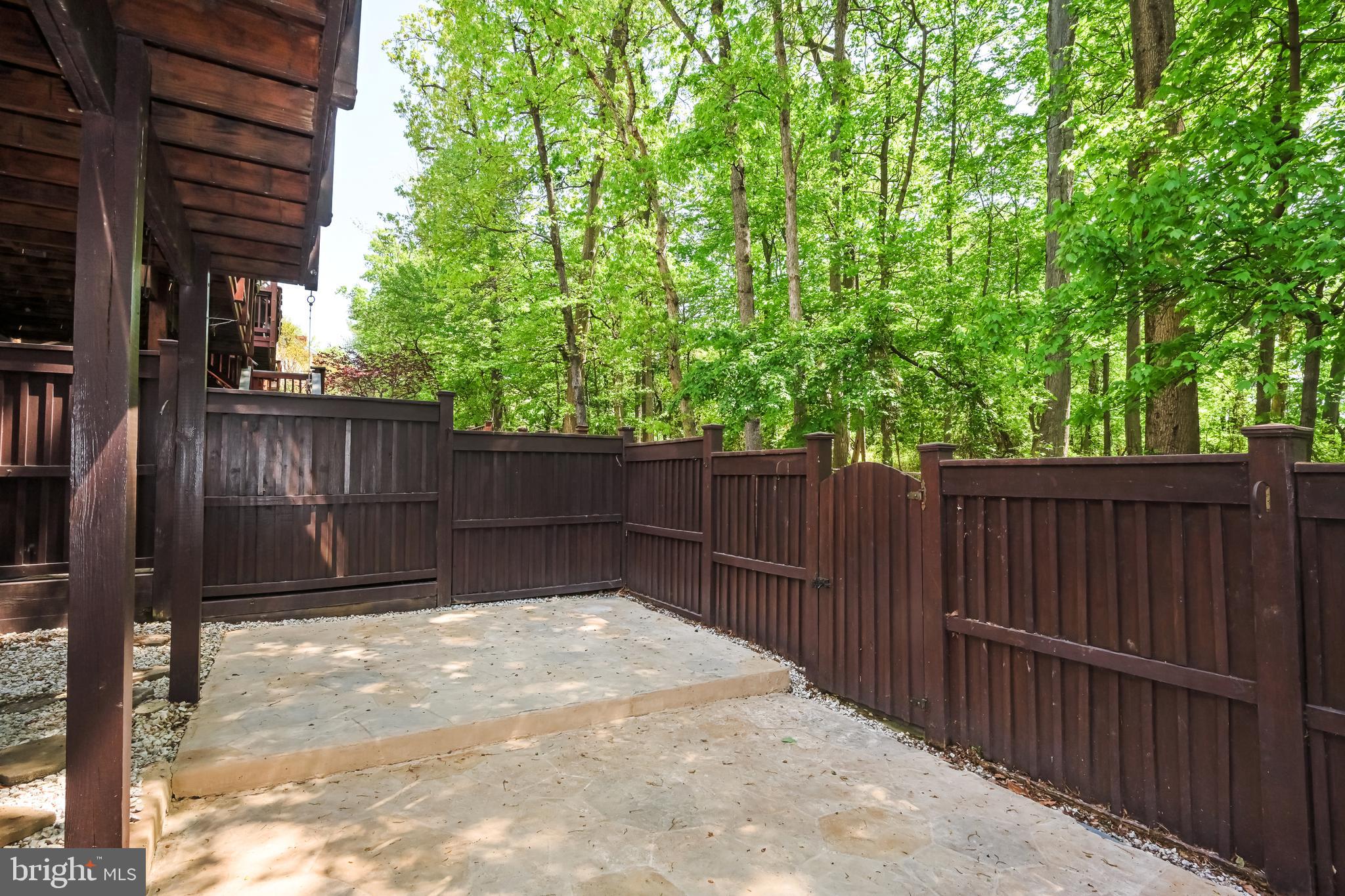 2335 SAWTOOTH OAK COURT