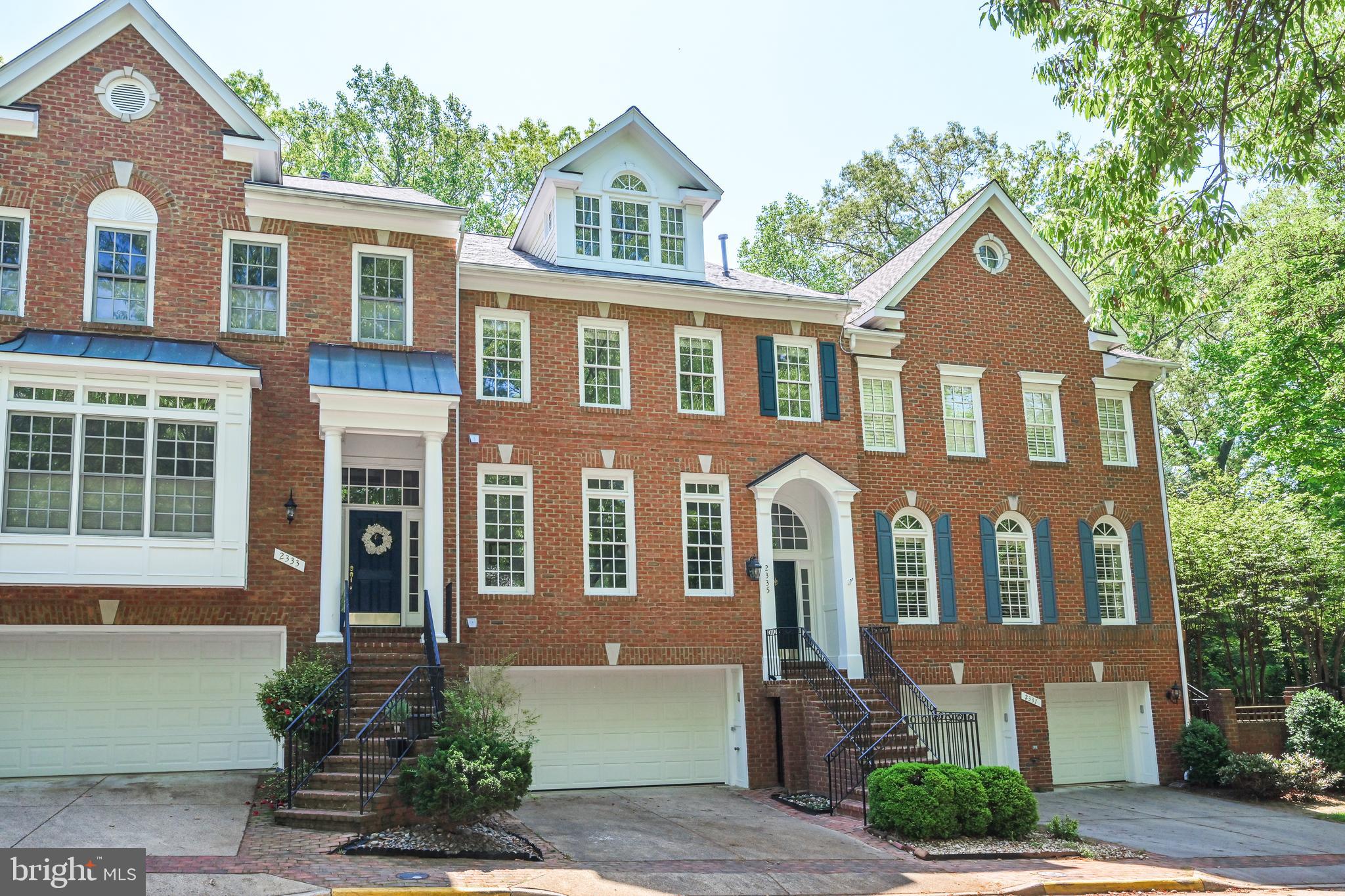 2335 SAWTOOTH OAK COURT