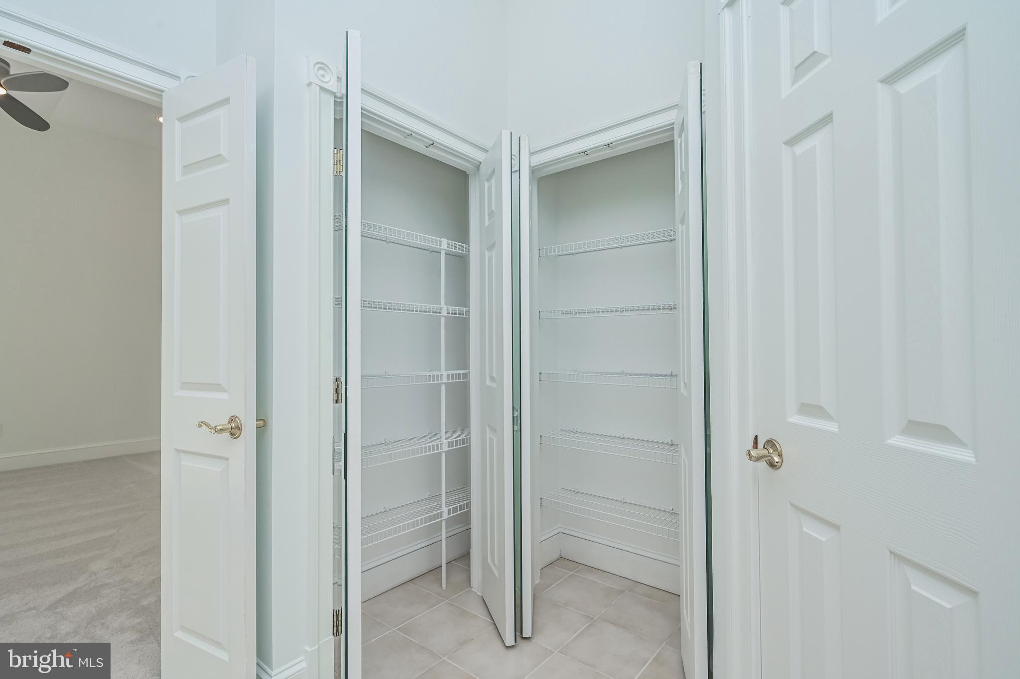 2335 SAWTOOTH OAK COURT