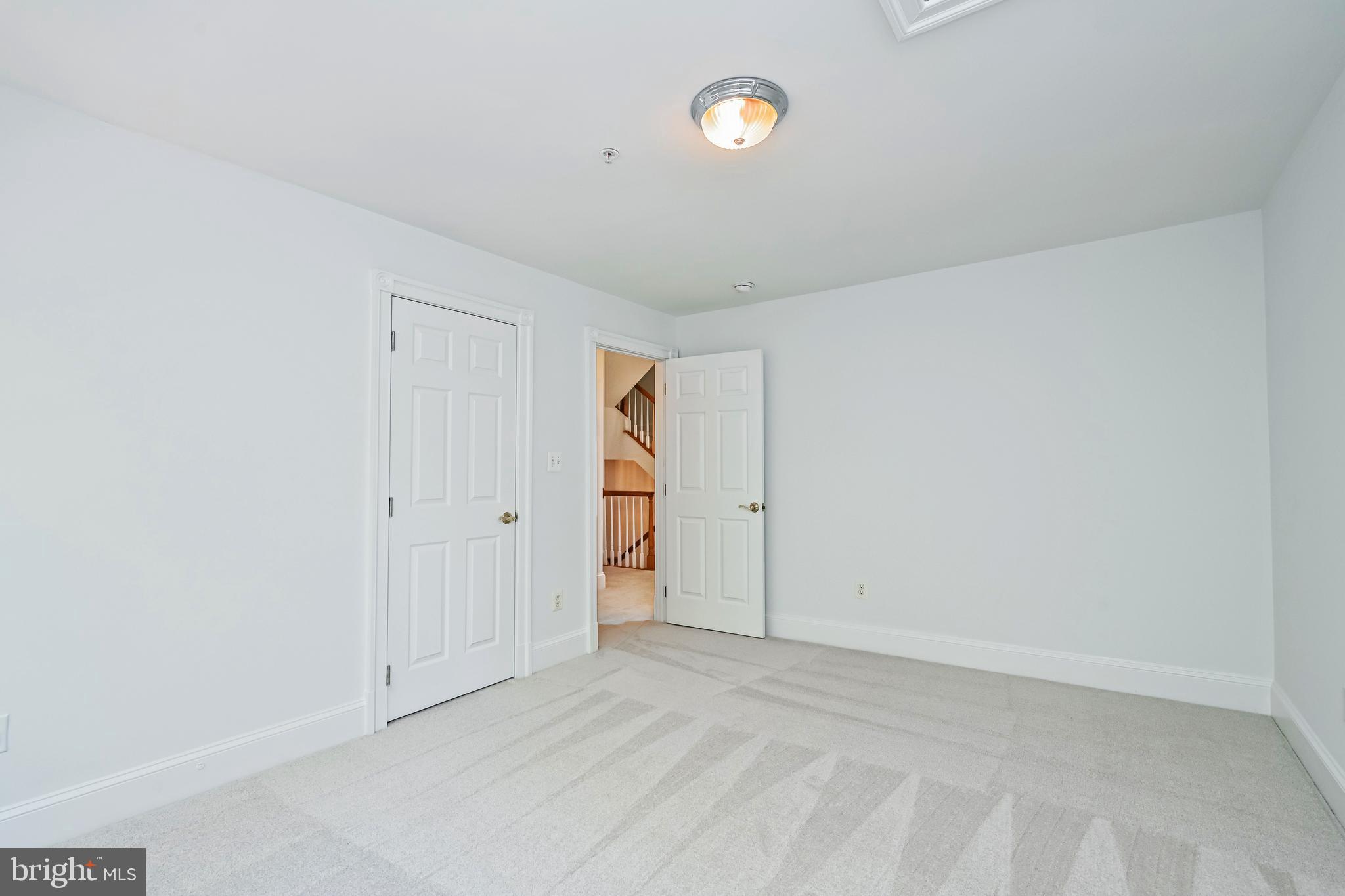 2335 SAWTOOTH OAK COURT