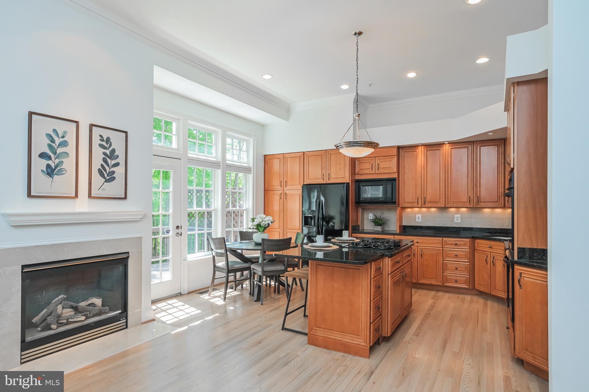 2335 SAWTOOTH OAK COURT