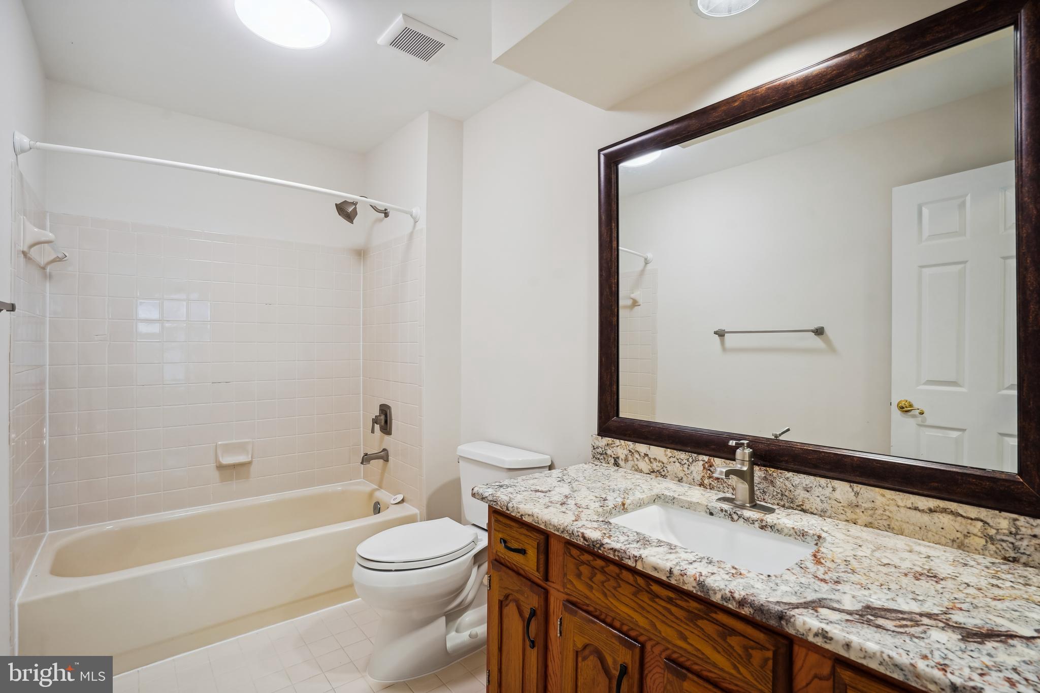 9112 SILVER POINTE WAY