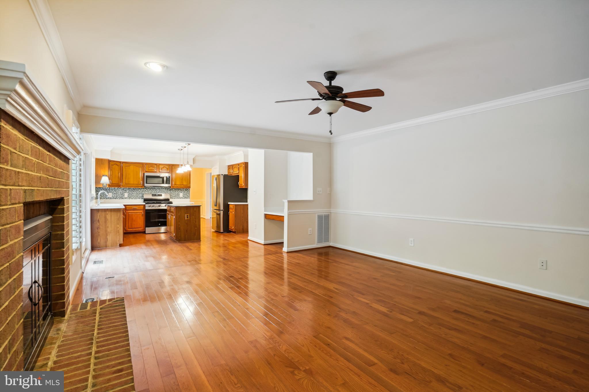 9112 SILVER POINTE WAY