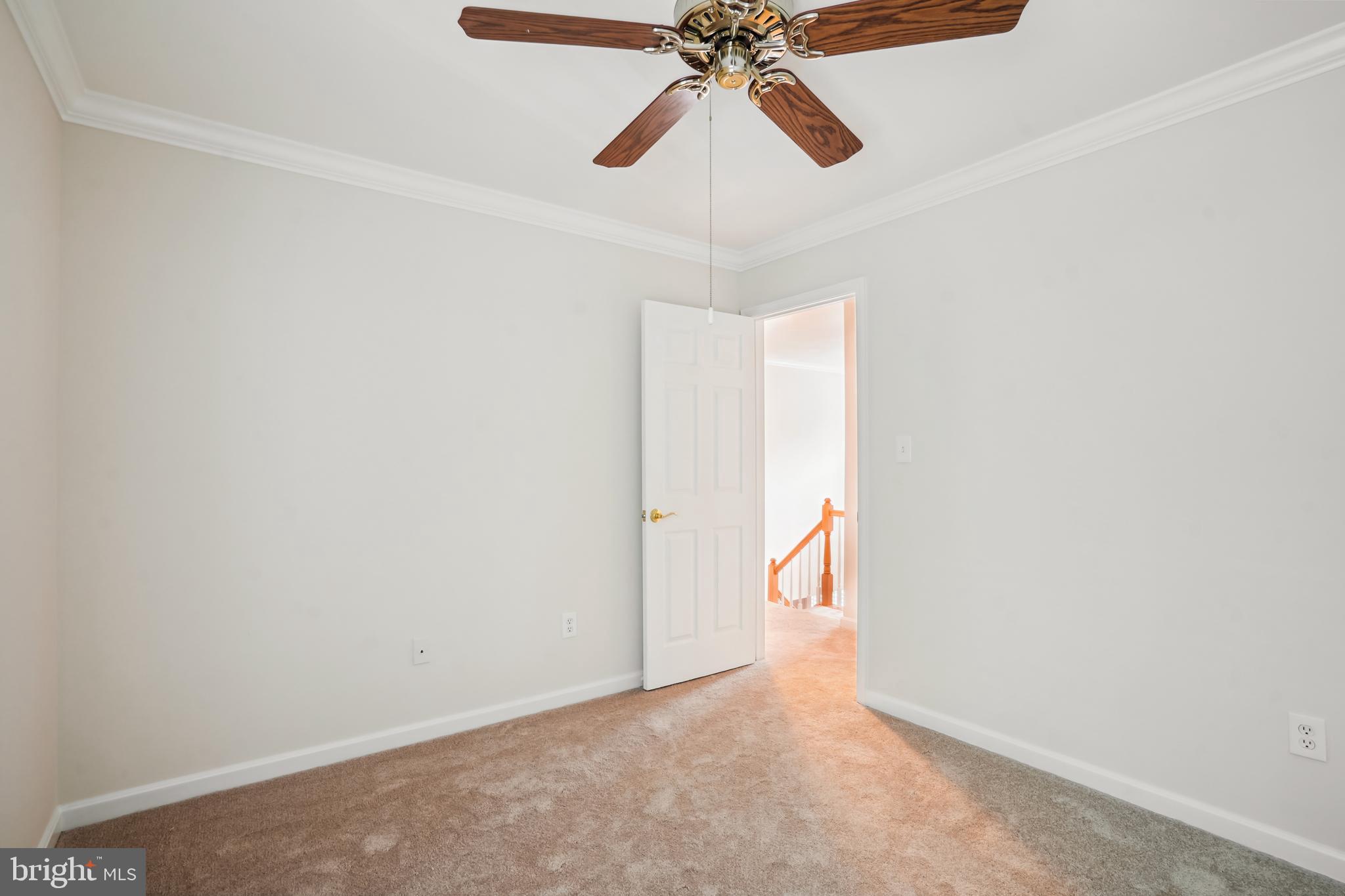 9112 SILVER POINTE WAY