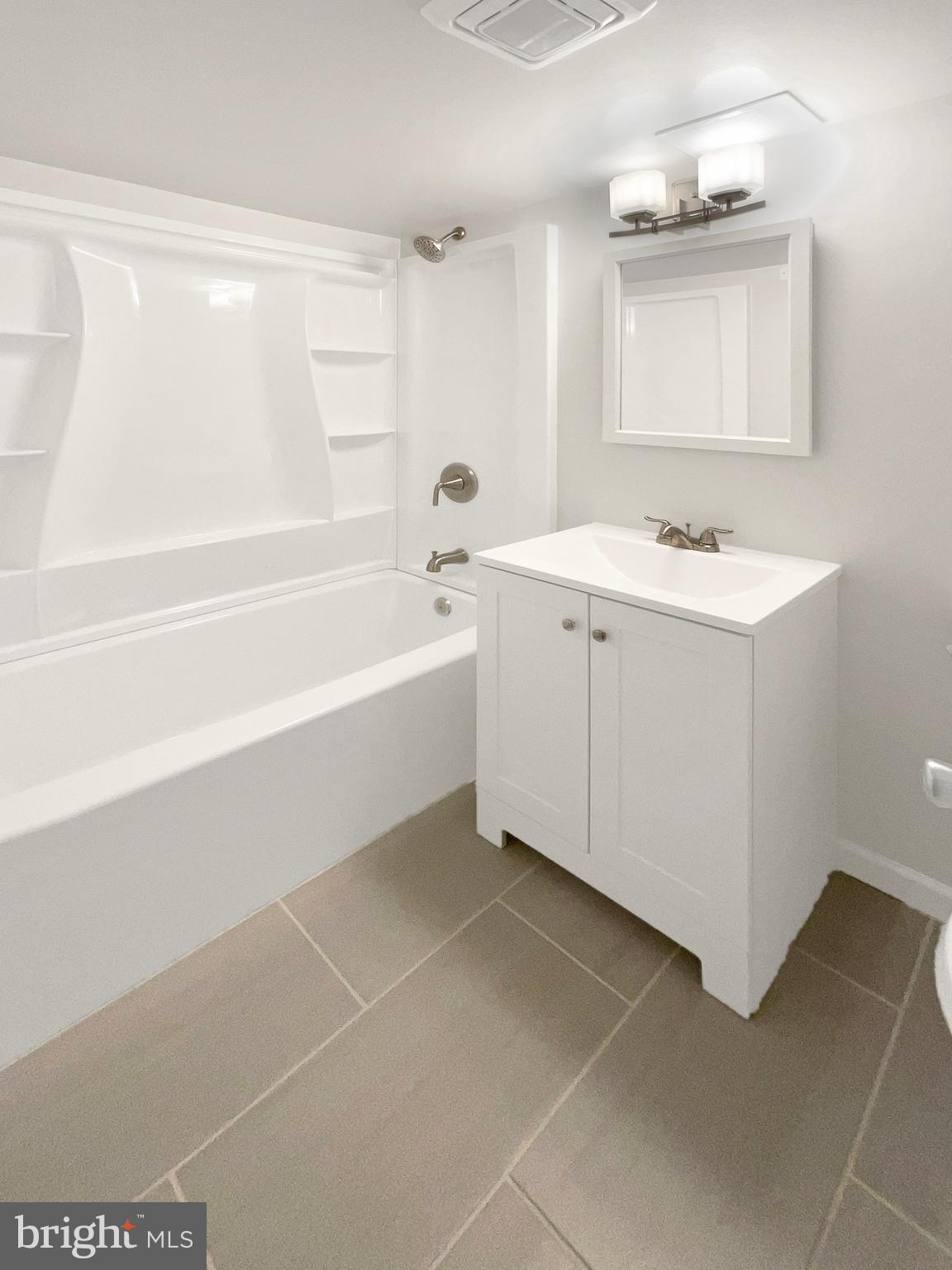 6937 CHESTNUT AVENUE