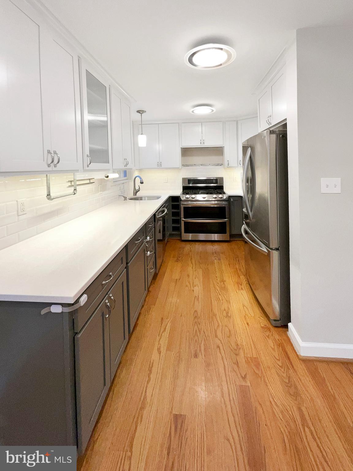 6937 CHESTNUT AVENUE