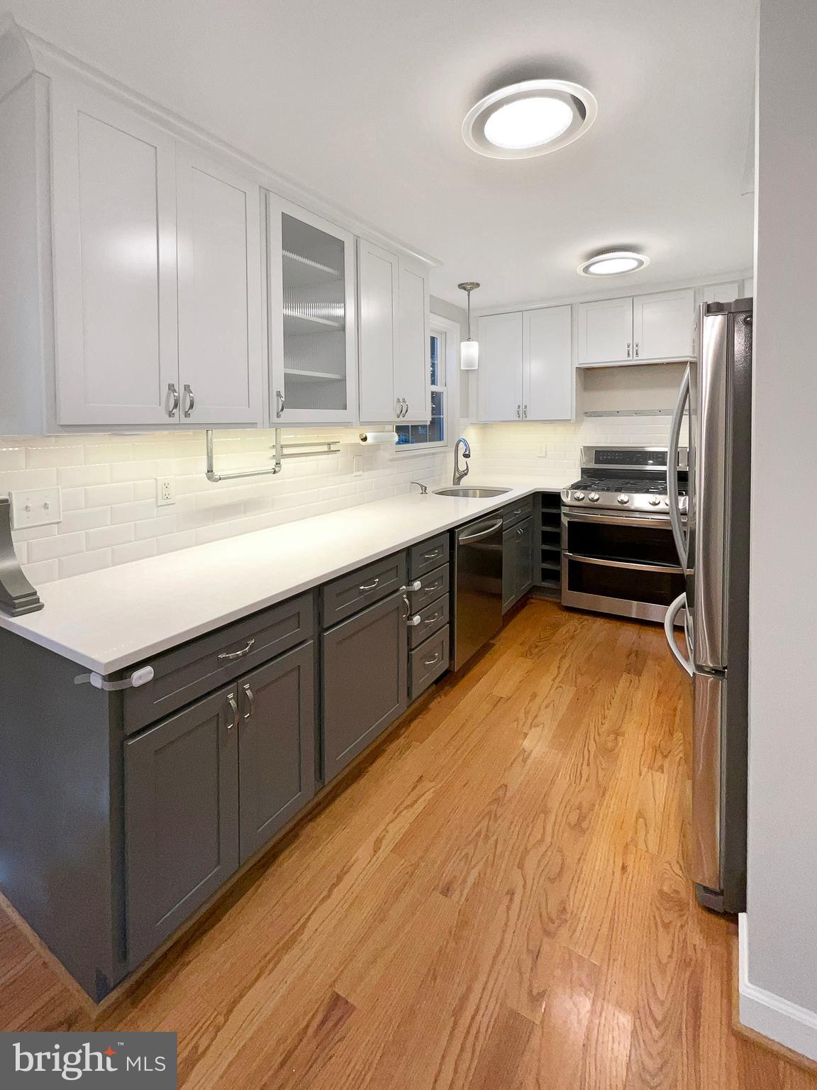 6937 CHESTNUT AVENUE