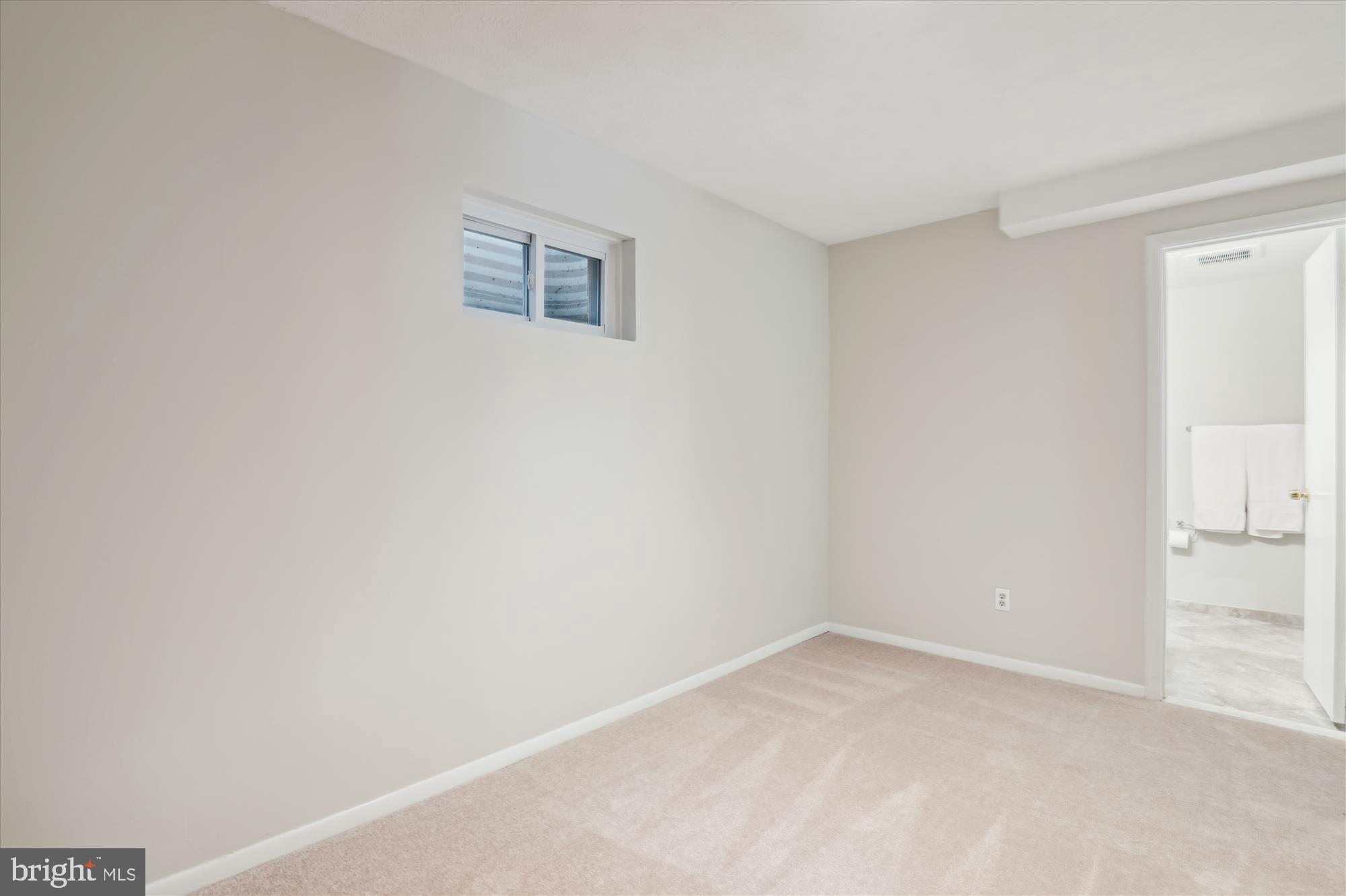 1808 BRIAR RIDGE COURT