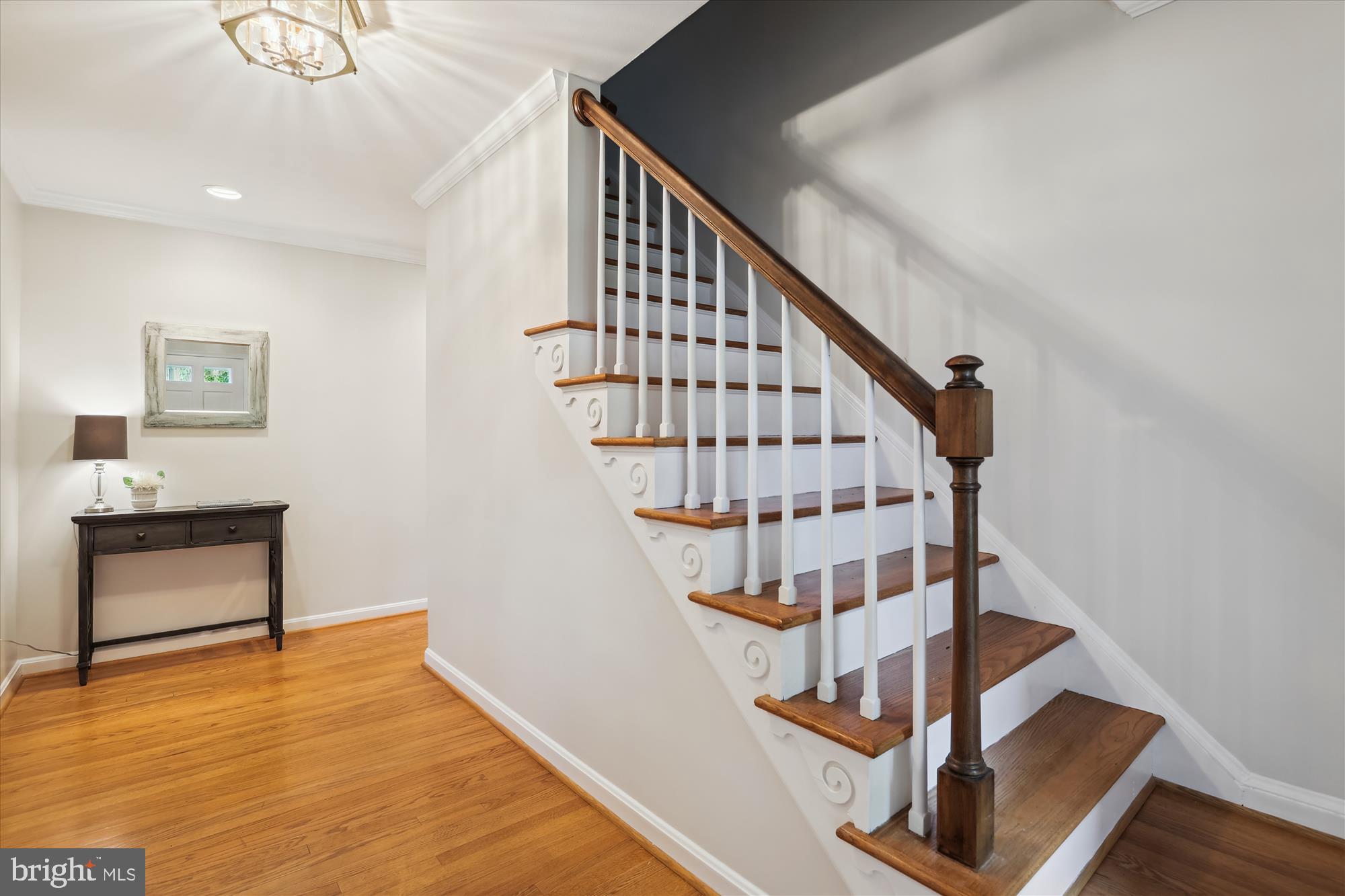 1808 BRIAR RIDGE COURT