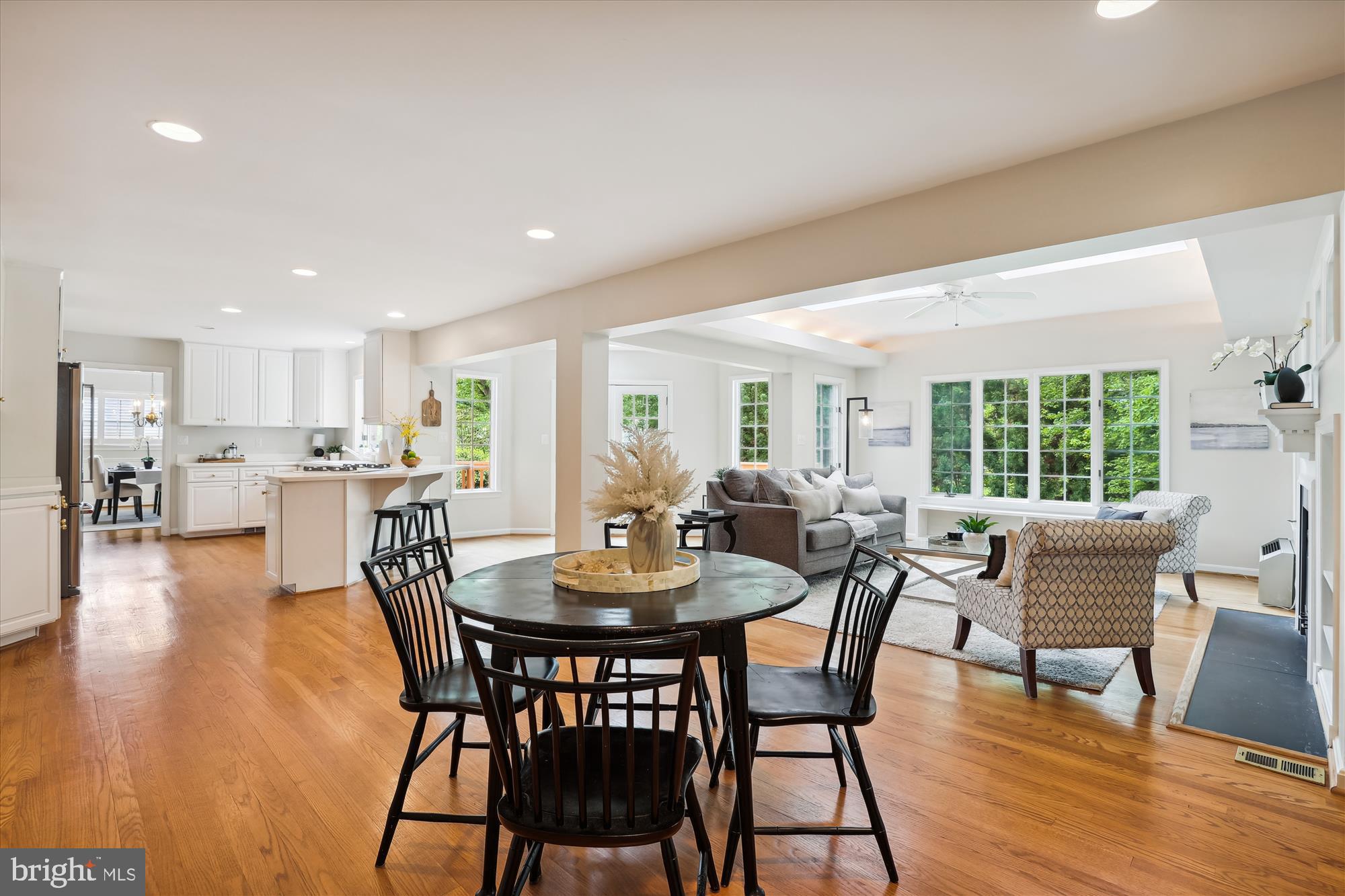 1808 BRIAR RIDGE COURT