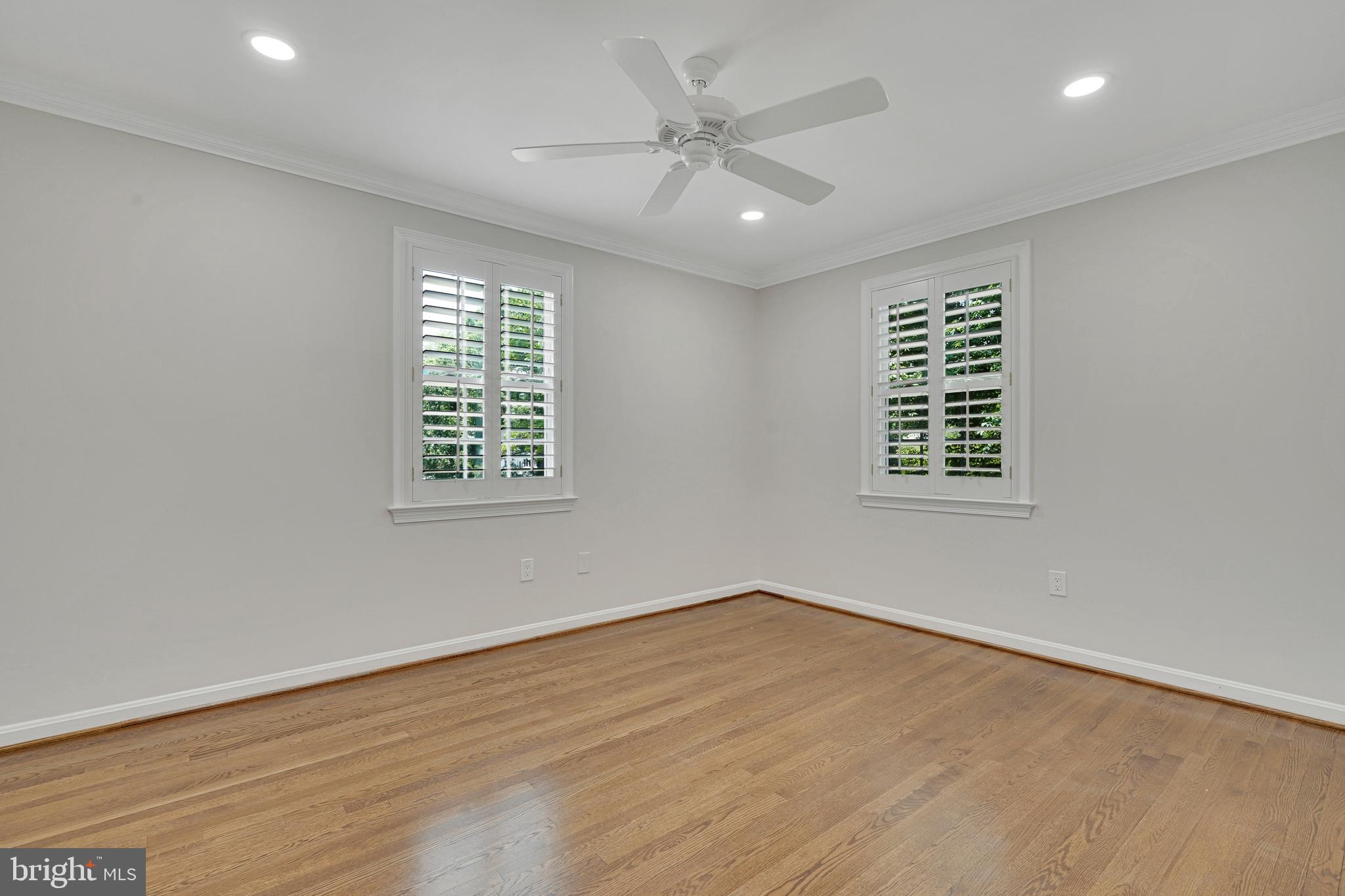 8709 EAGLEBROOK COURT