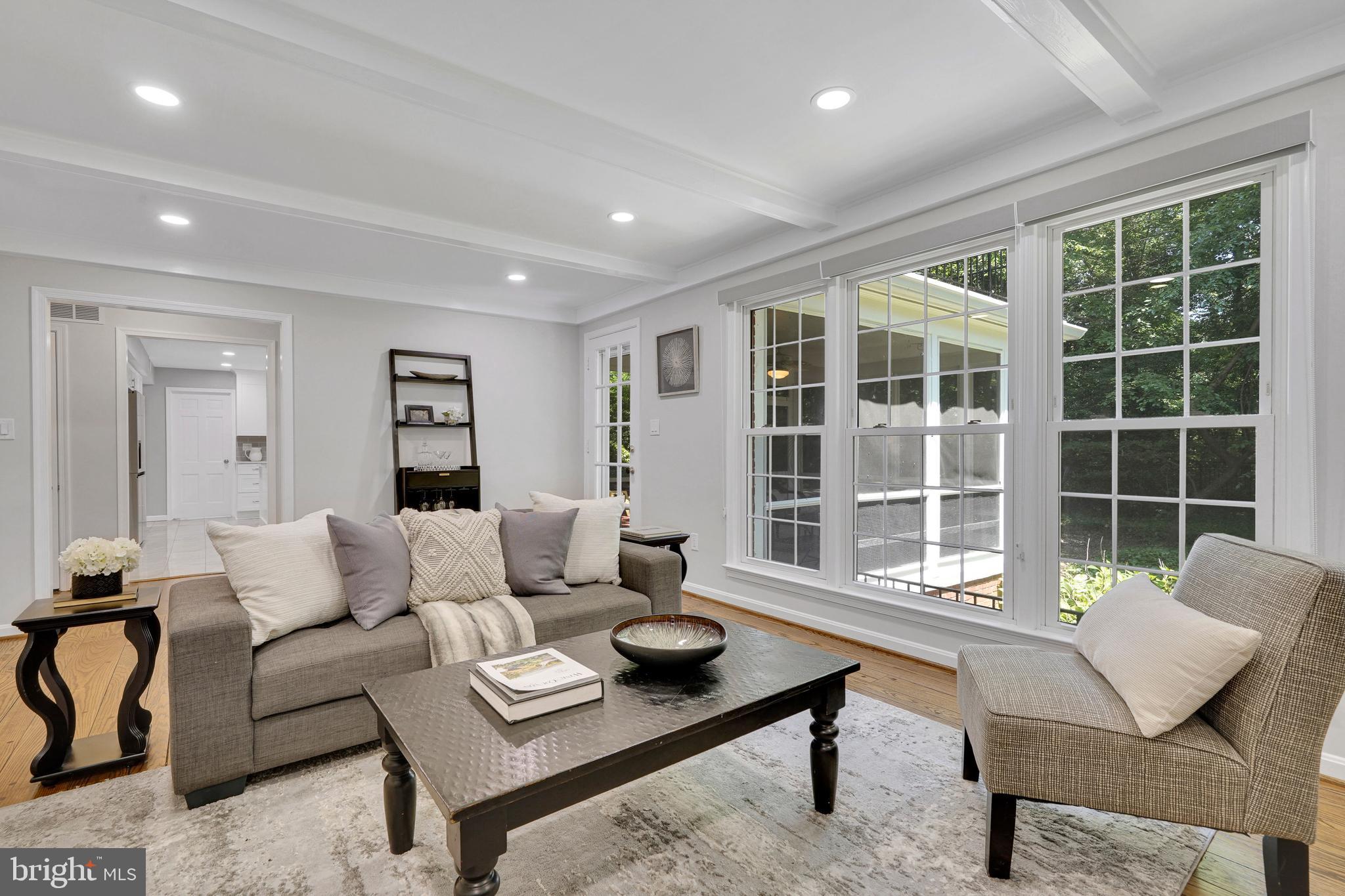 8709 EAGLEBROOK COURT