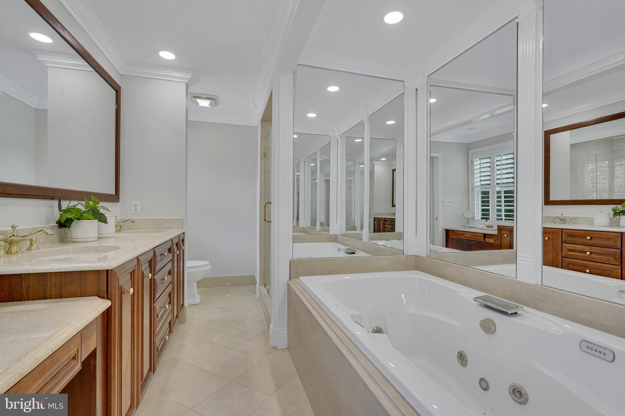 8709 EAGLEBROOK COURT