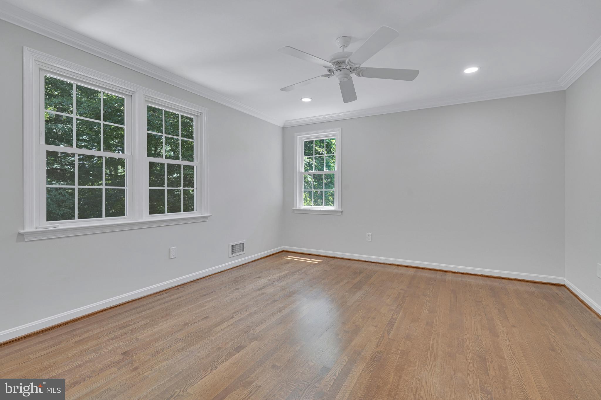 8709 EAGLEBROOK COURT