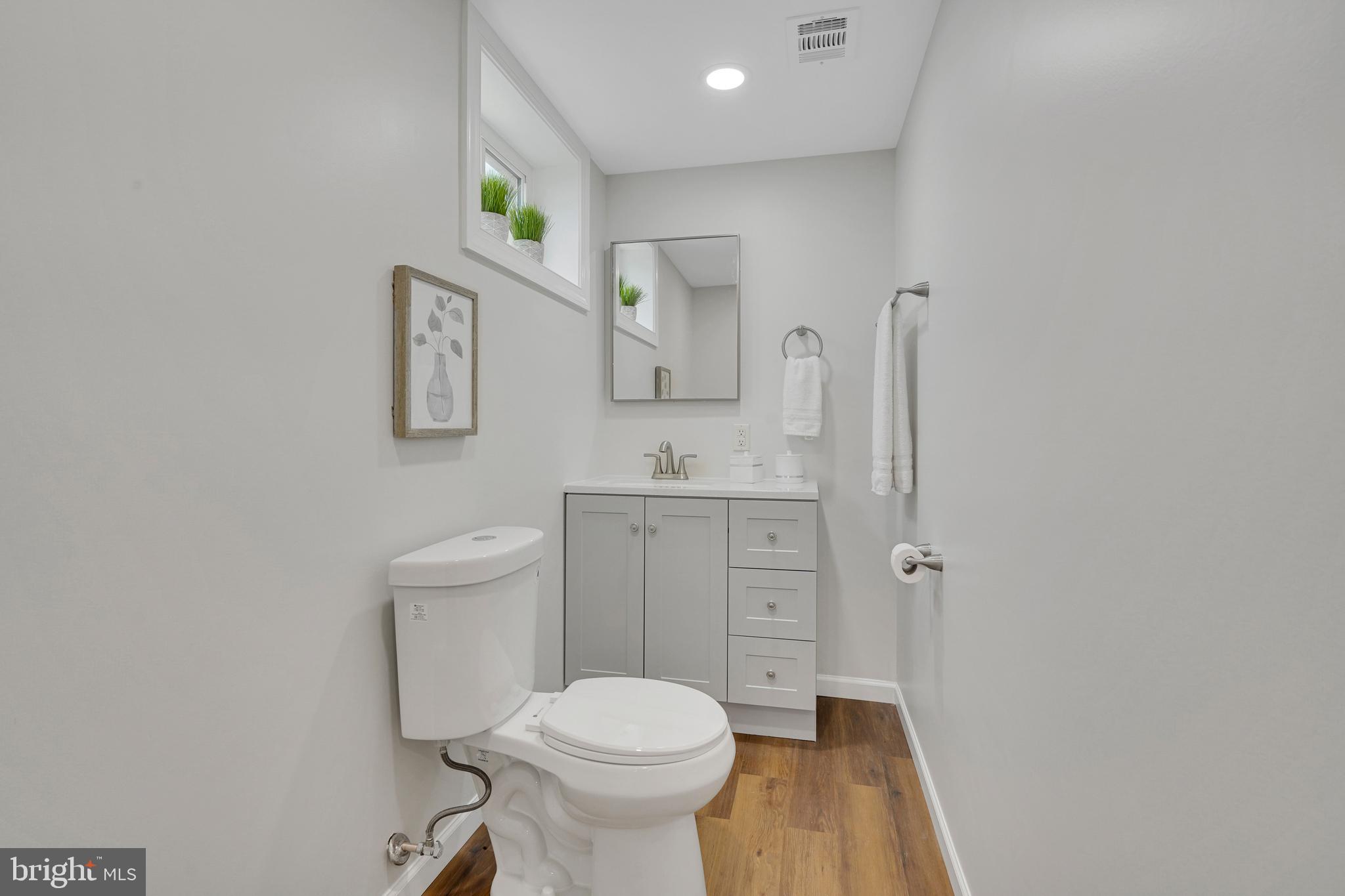 8709 EAGLEBROOK COURT