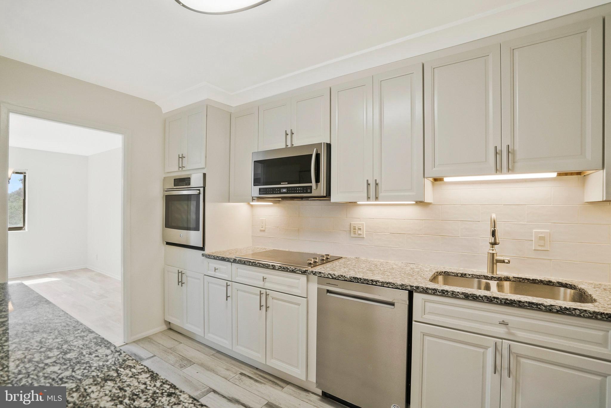 5904 MOUNT EAGLE DRIVE 202