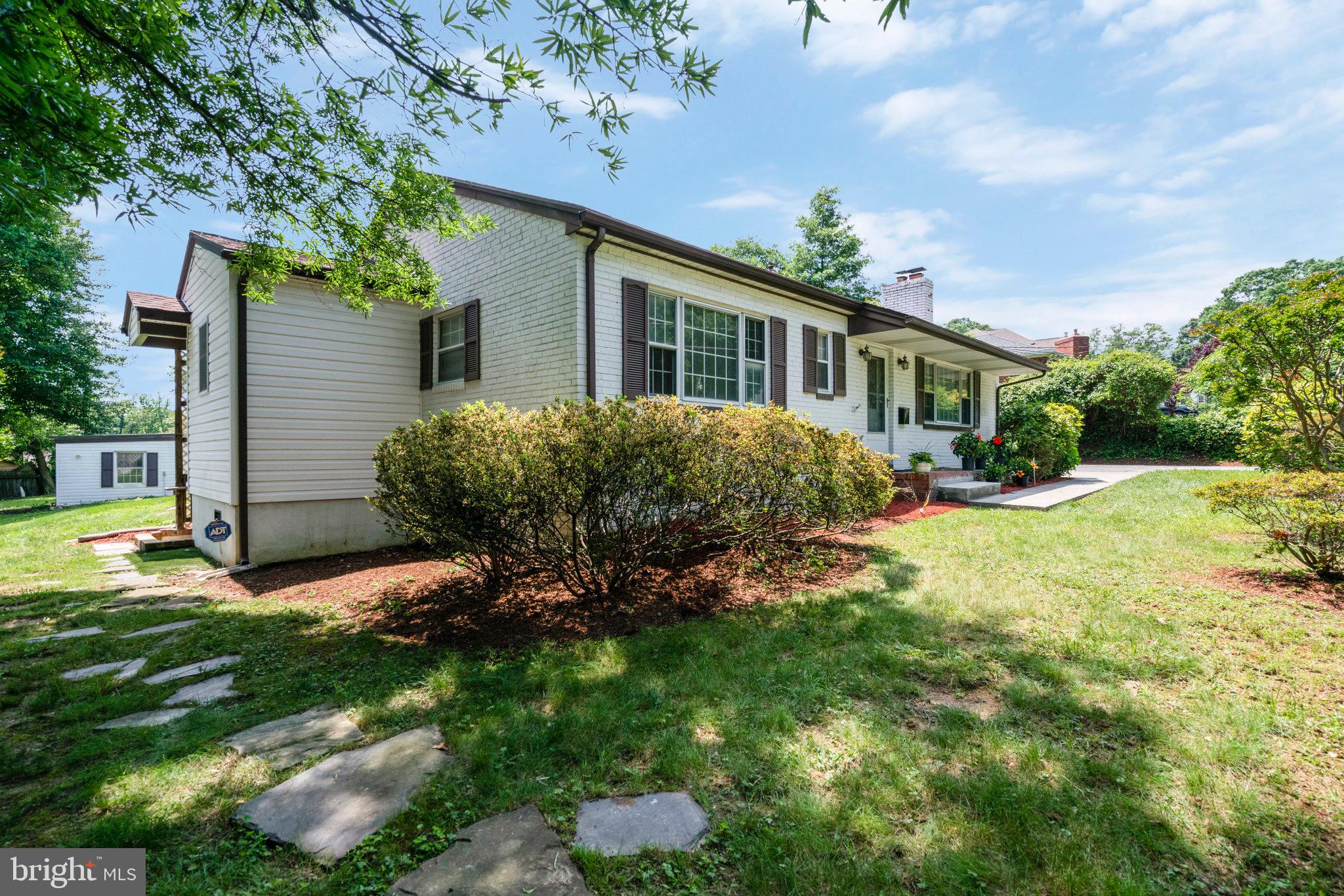 2513 BEACON HILL ROAD