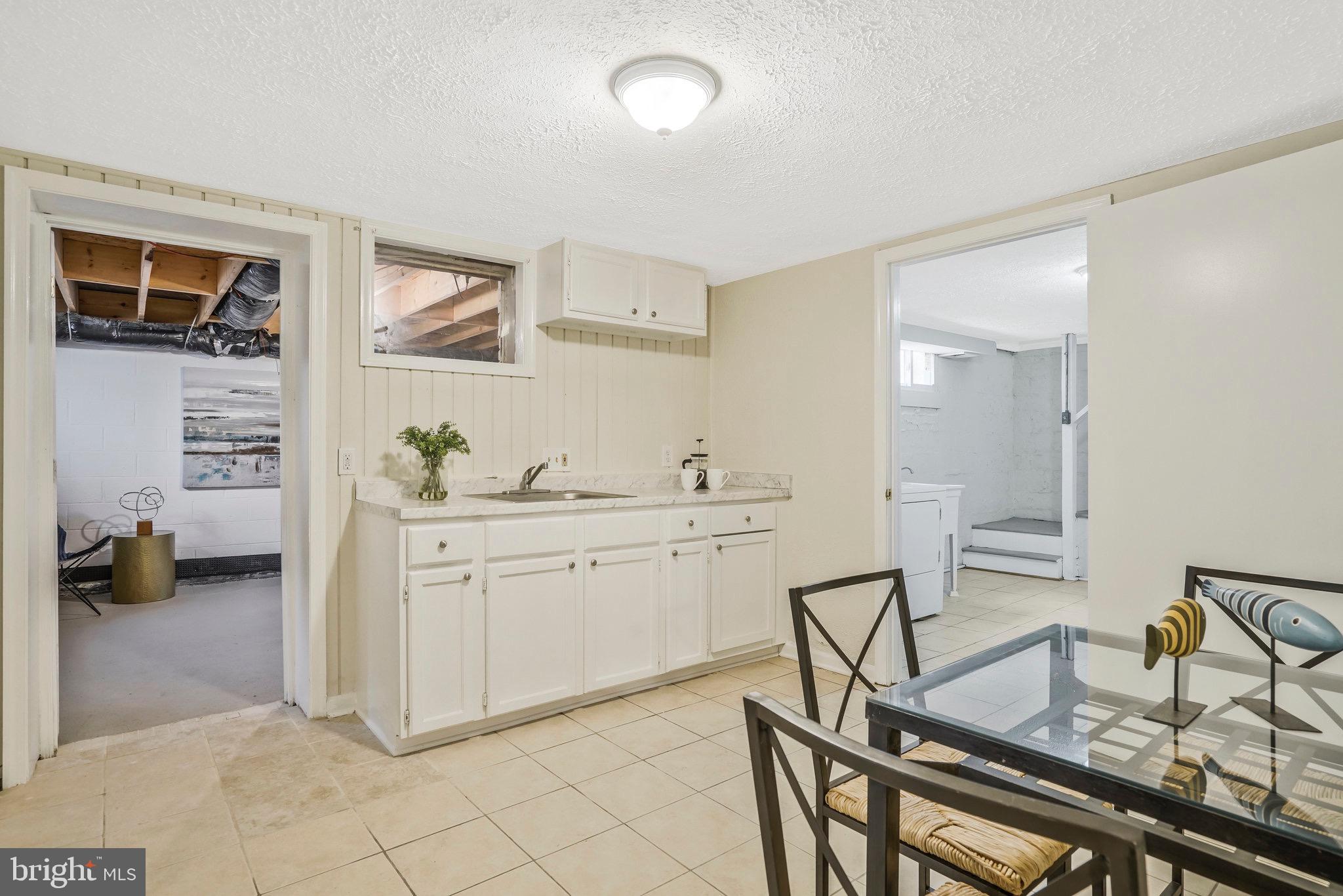 2513 BEACON HILL ROAD