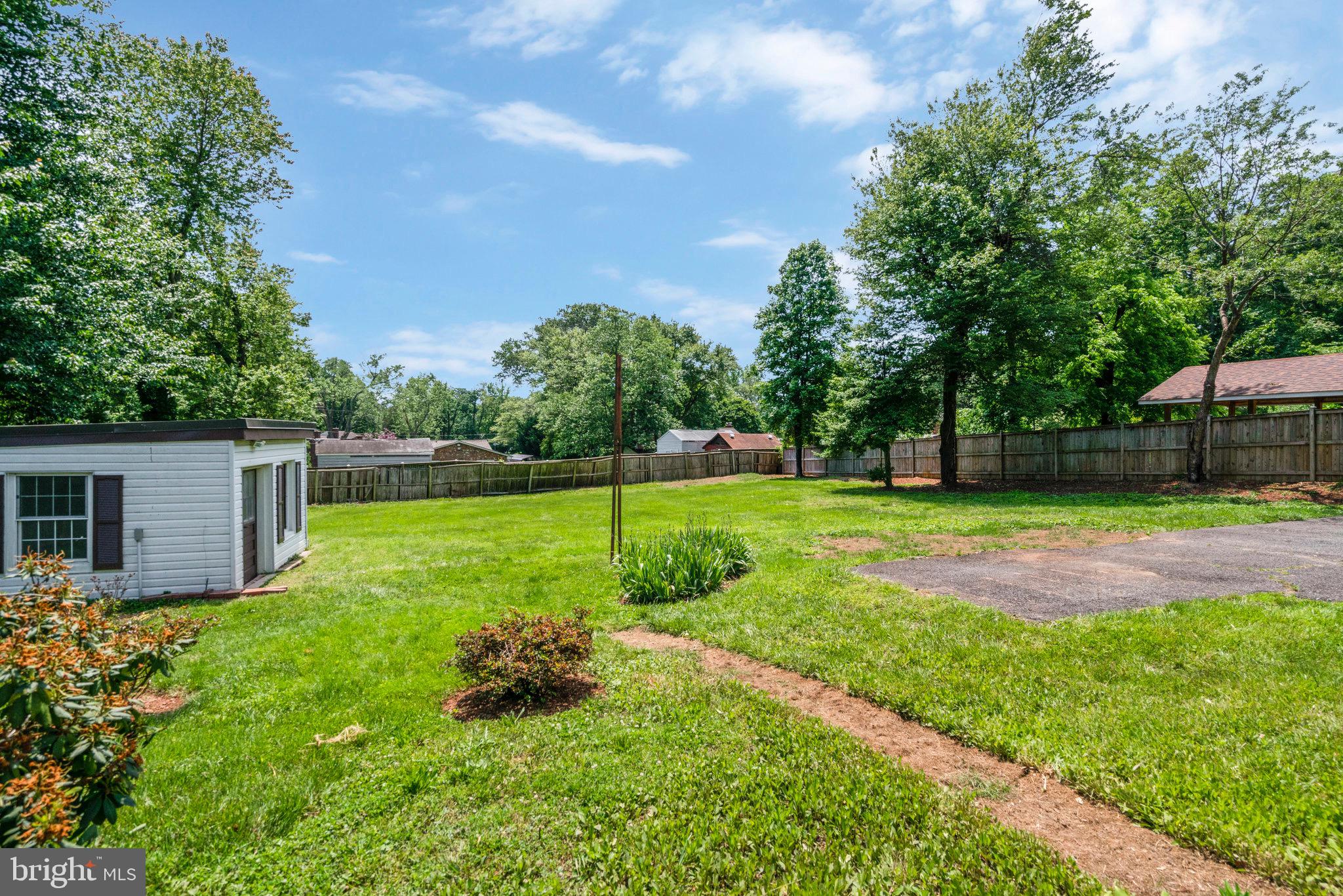2513 BEACON HILL ROAD