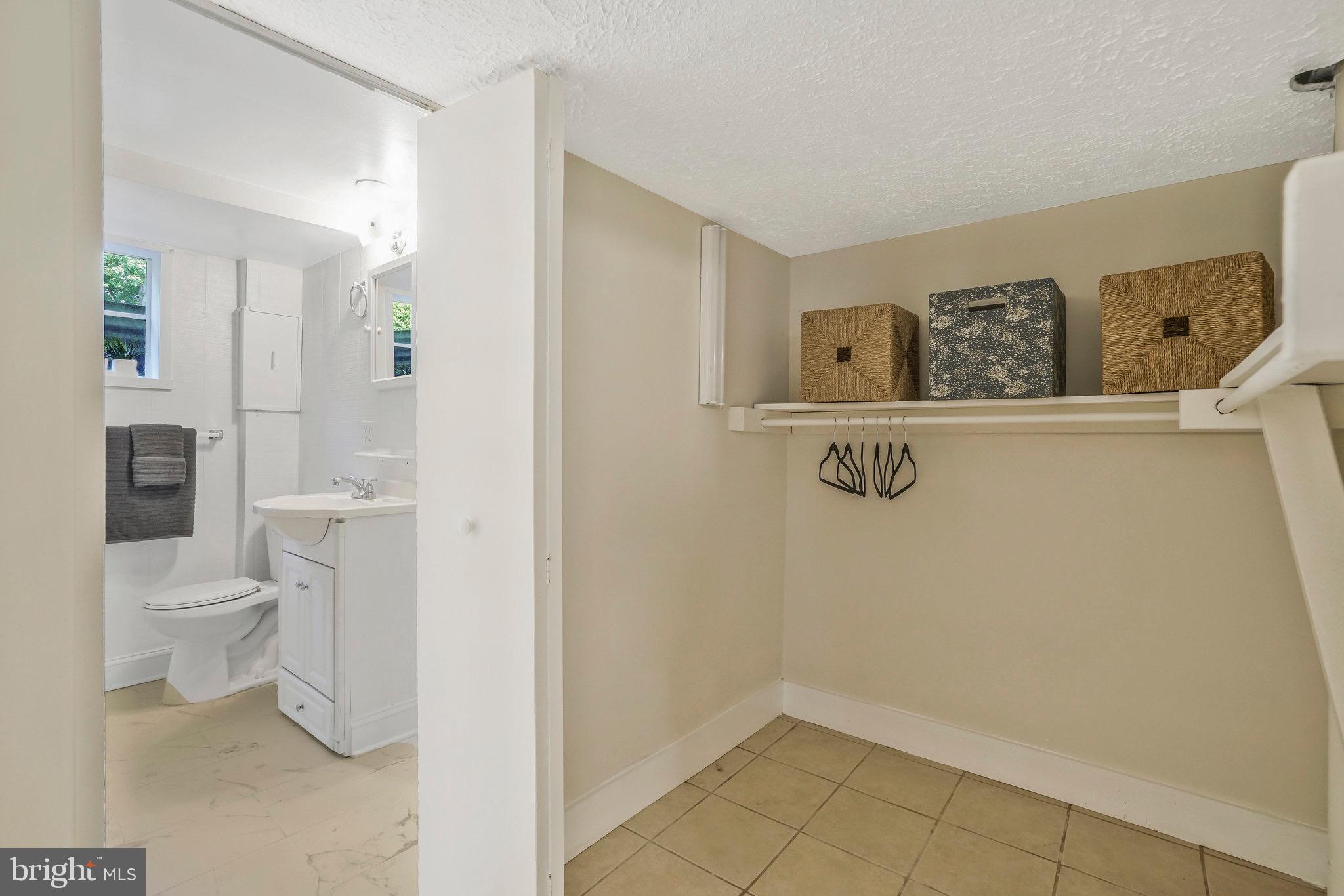 2513 BEACON HILL ROAD
