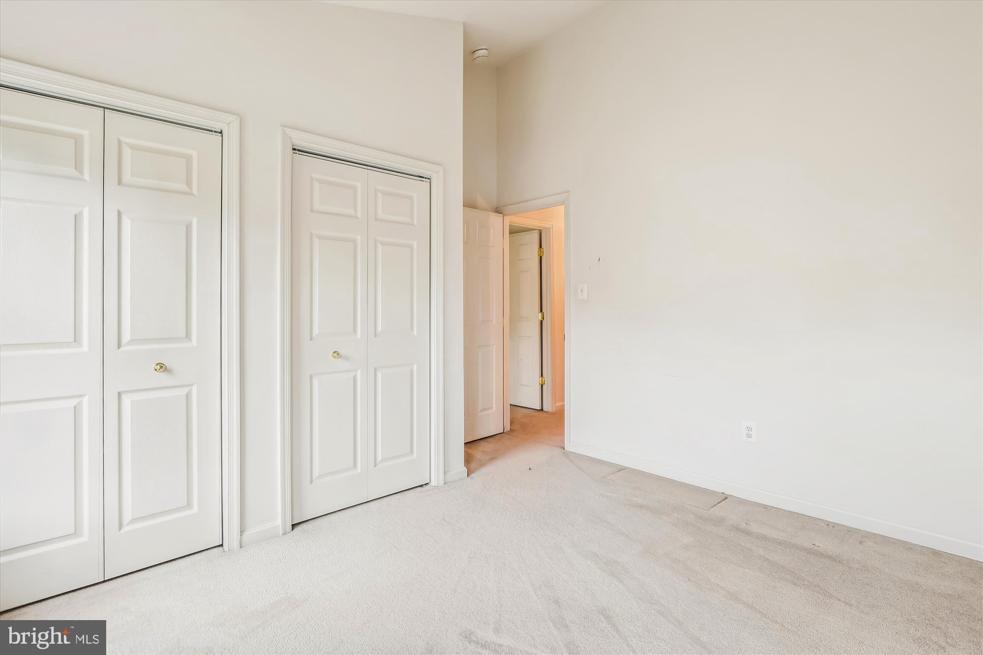 3961 ROYAL LYTHAM DRIVE