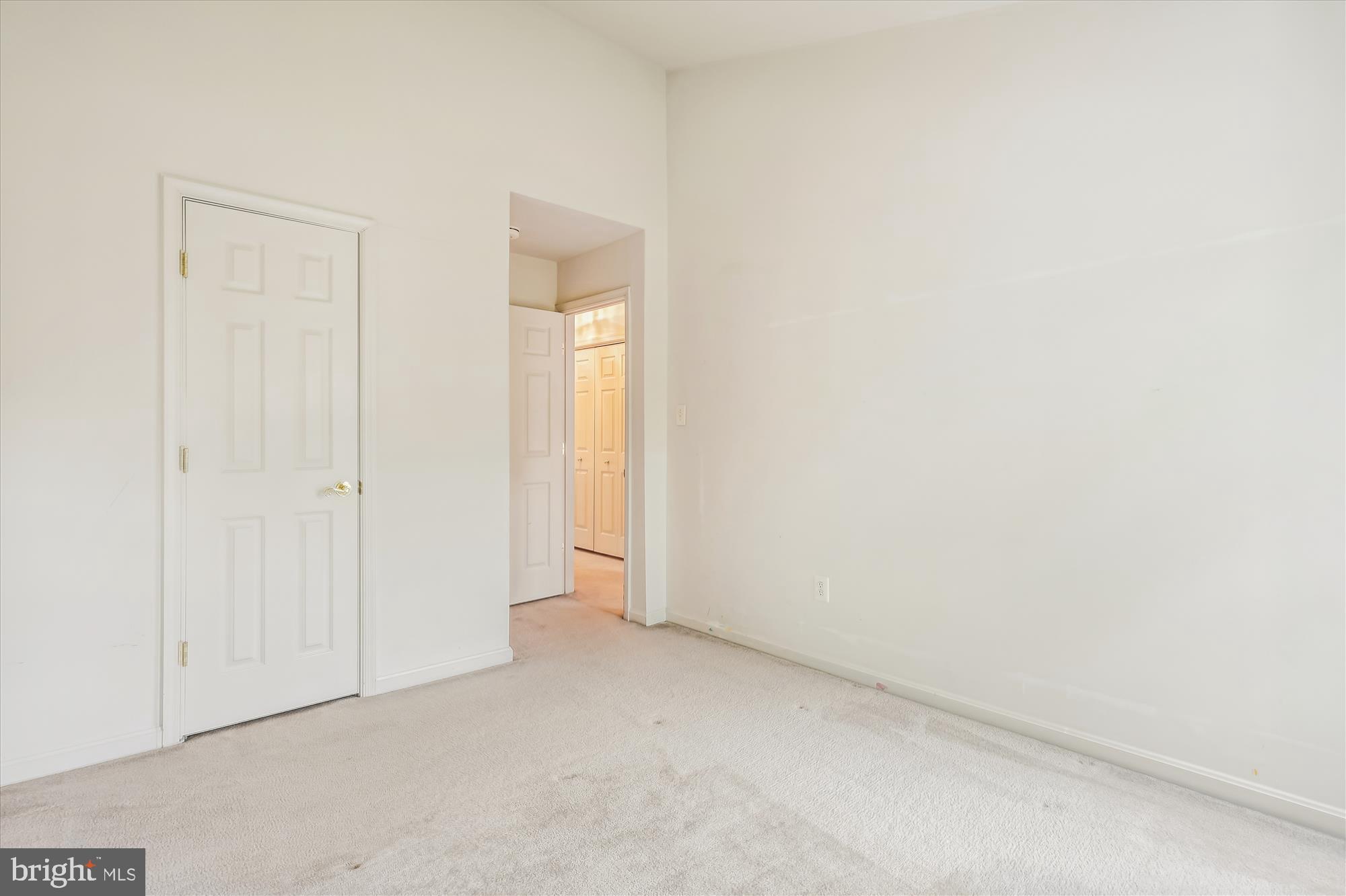 3961 ROYAL LYTHAM DRIVE