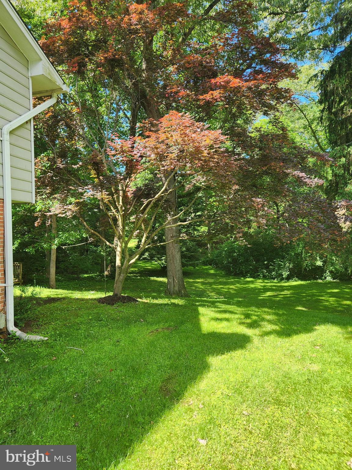 1702 FOX RUN COURT