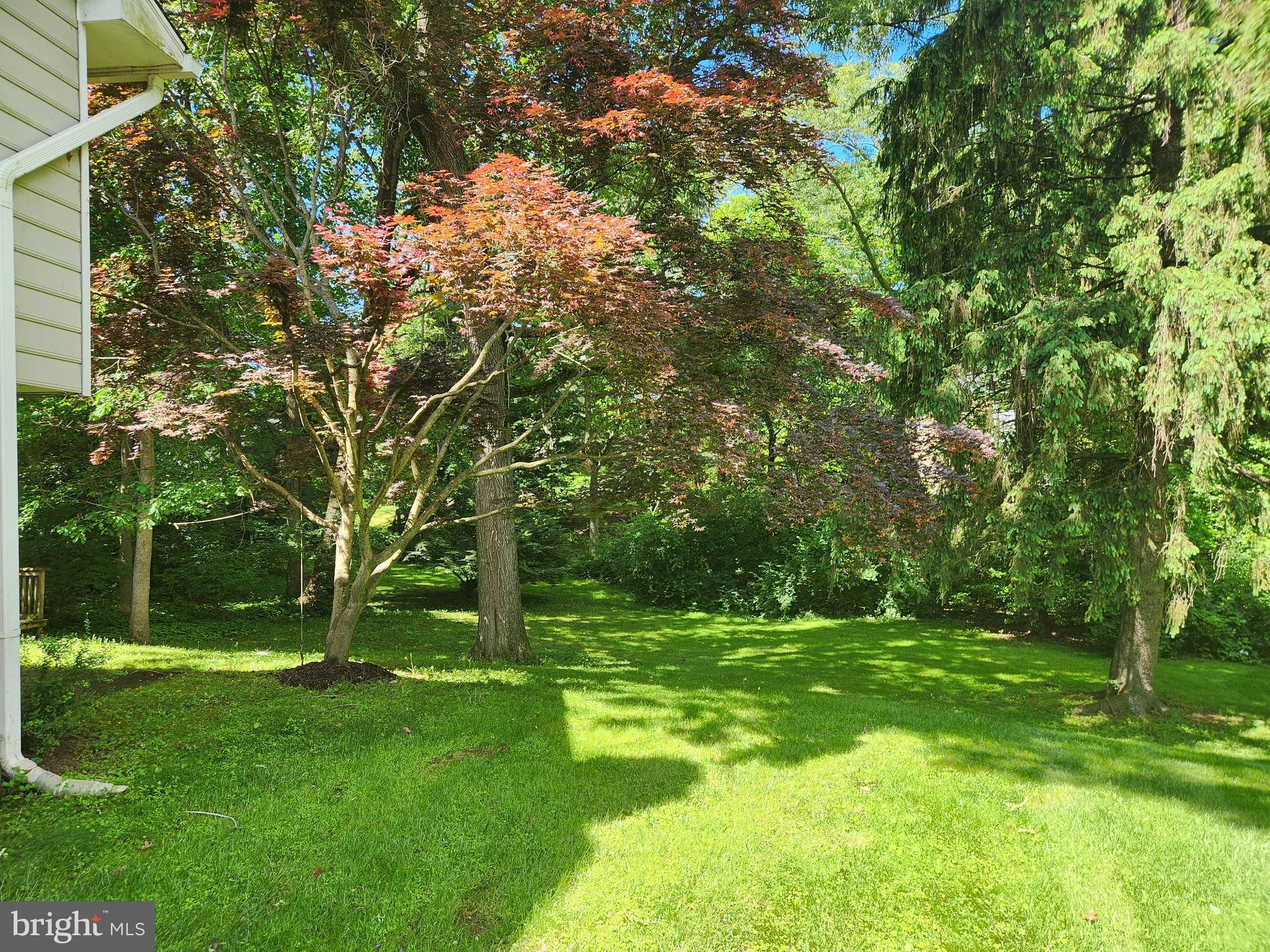 1702 FOX RUN COURT