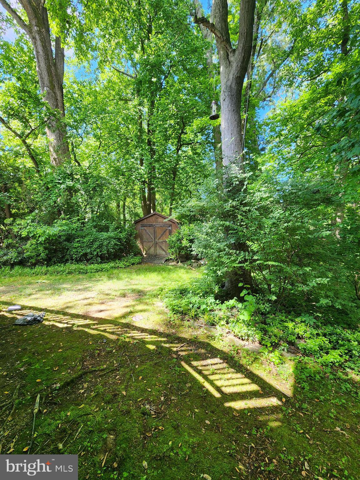 1702 FOX RUN COURT
