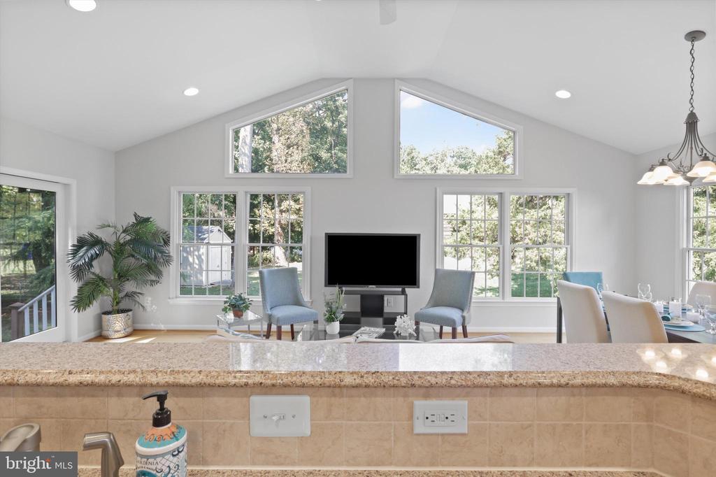 6600 SPRING VALLEY DRIVE