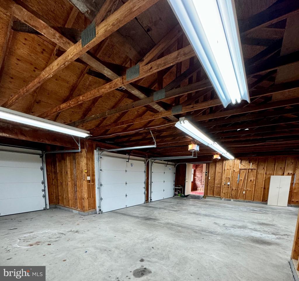 6600 SPRING VALLEY DRIVE