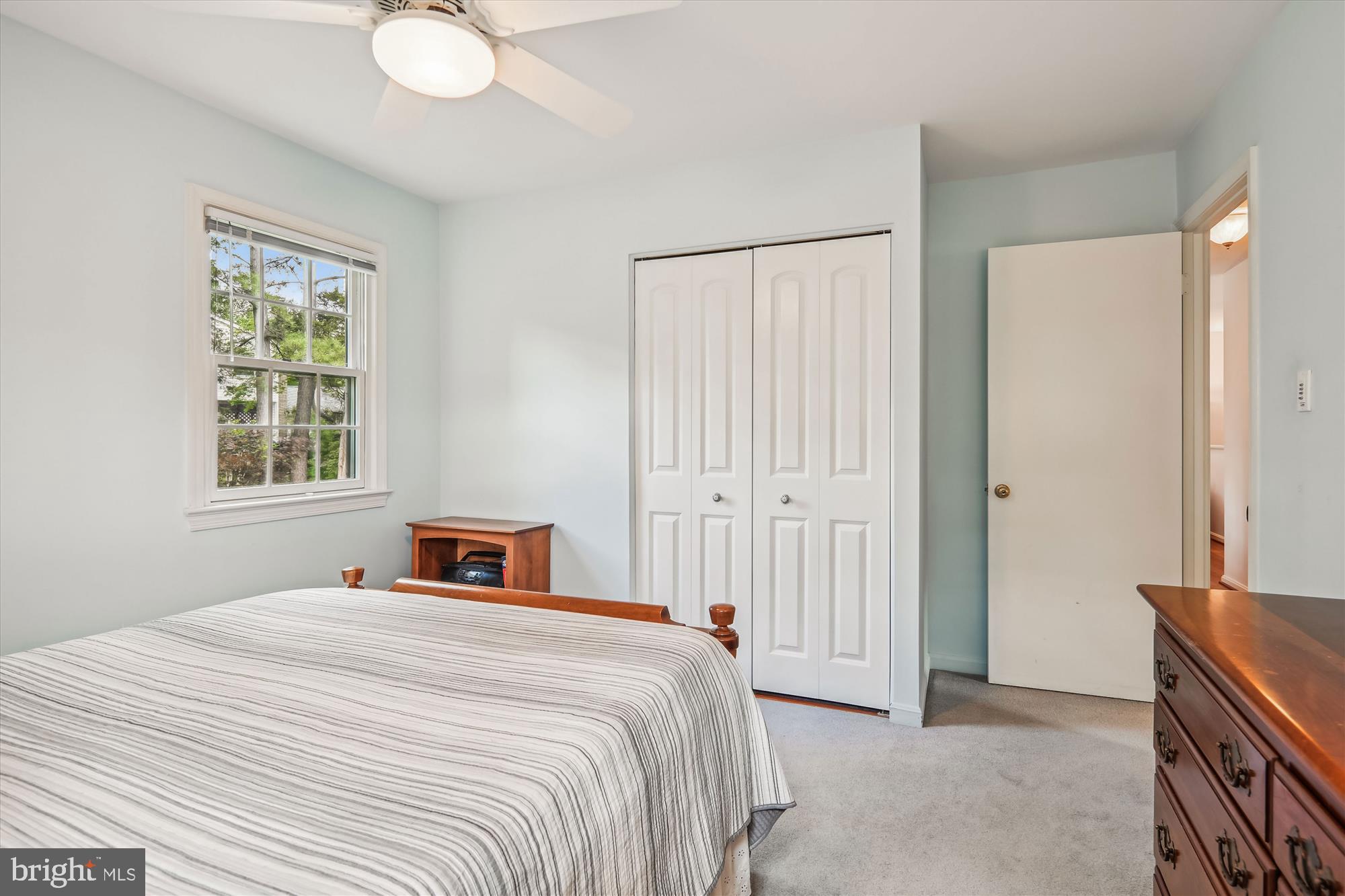 7802 LOWMOOR COURT
