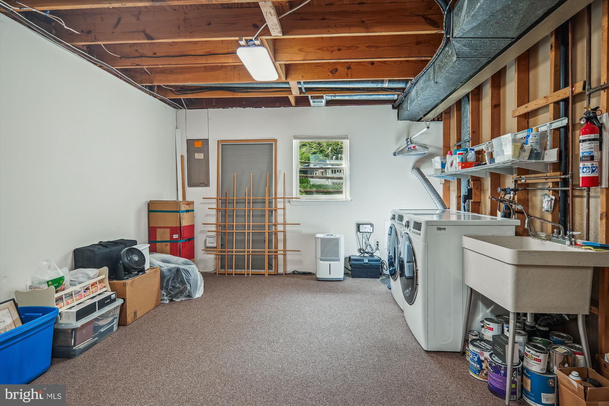 7802 LOWMOOR COURT