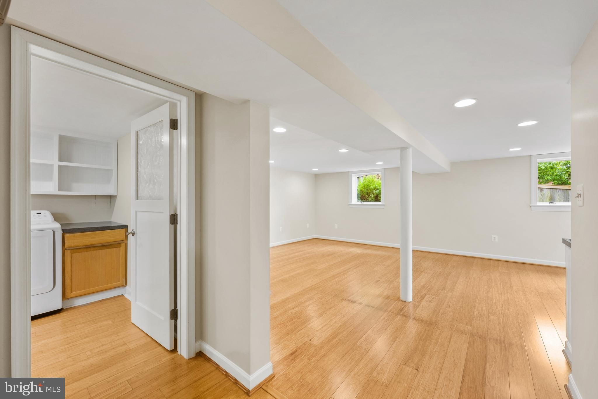 7052 BRADLEY CIRCLE