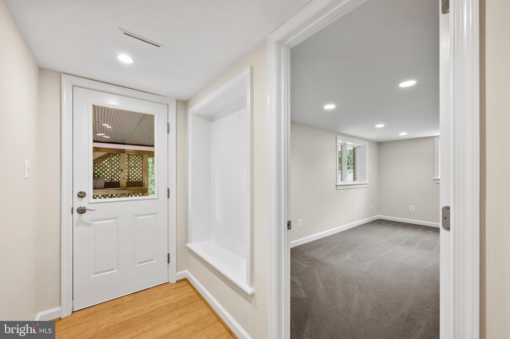 7052 BRADLEY CIRCLE