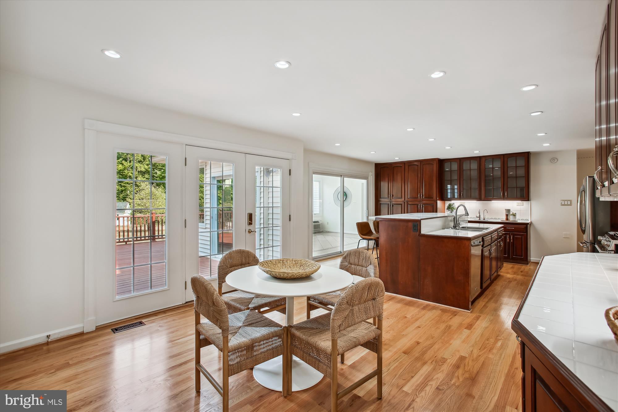 9111 MOUNTAIN VALLEY ROAD