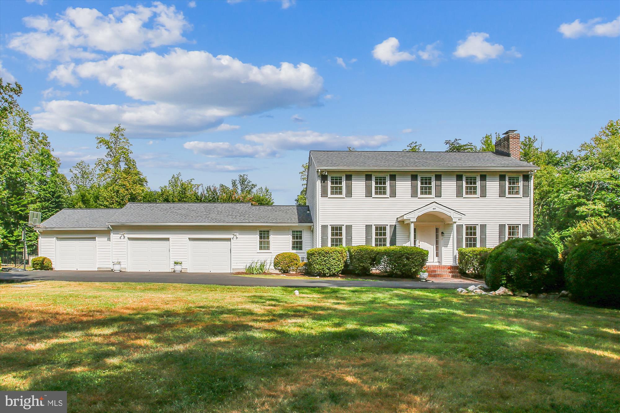 9111 MOUNTAIN VALLEY ROAD