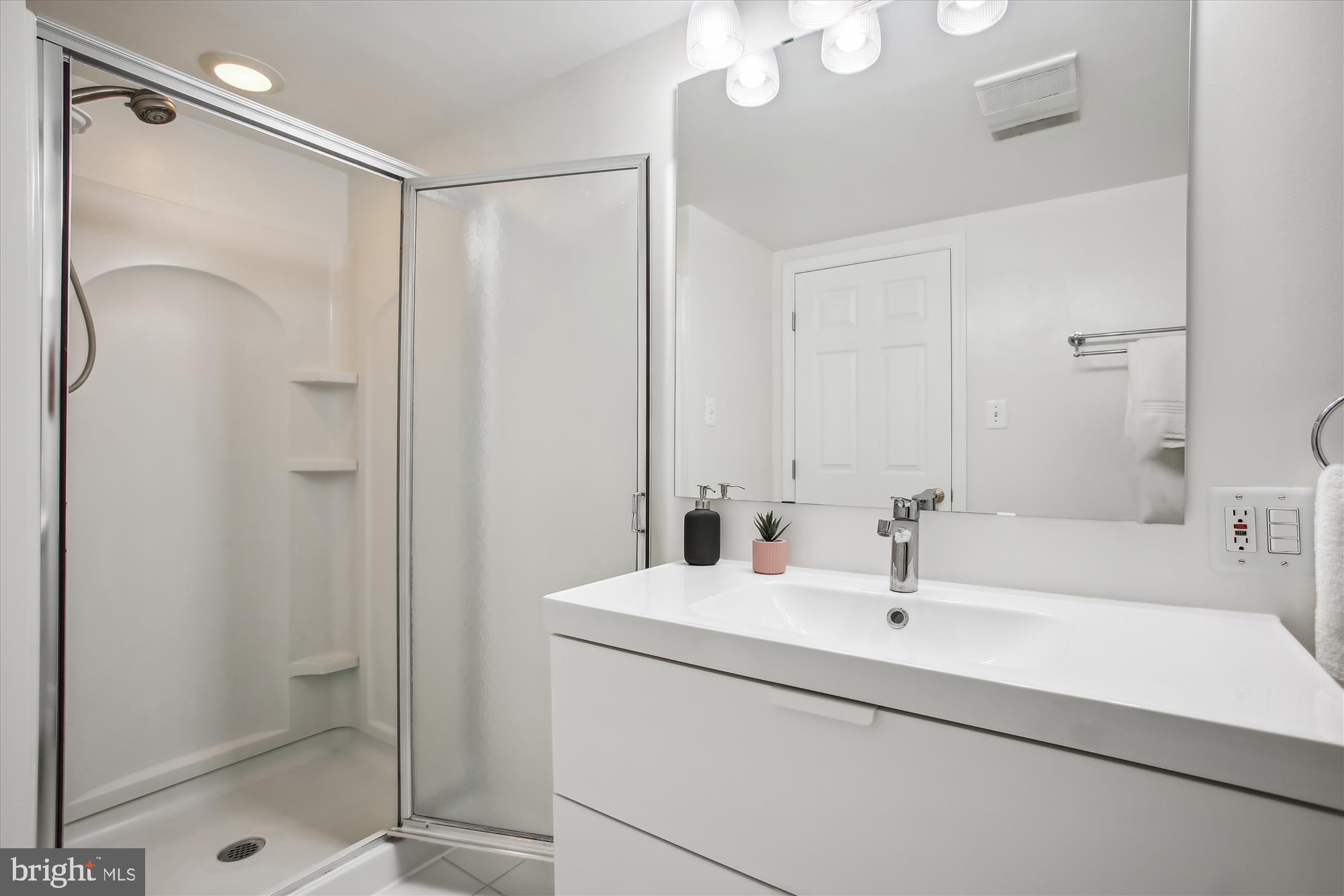 9111 MOUNTAIN VALLEY ROAD