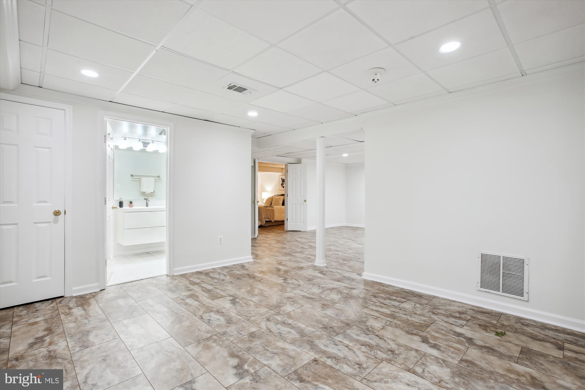 9111 MOUNTAIN VALLEY ROAD