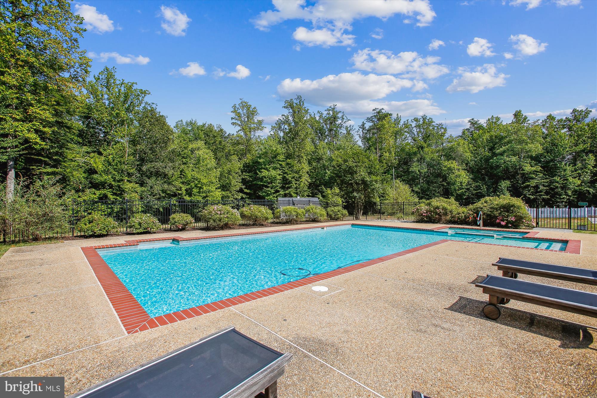 9111 MOUNTAIN VALLEY ROAD