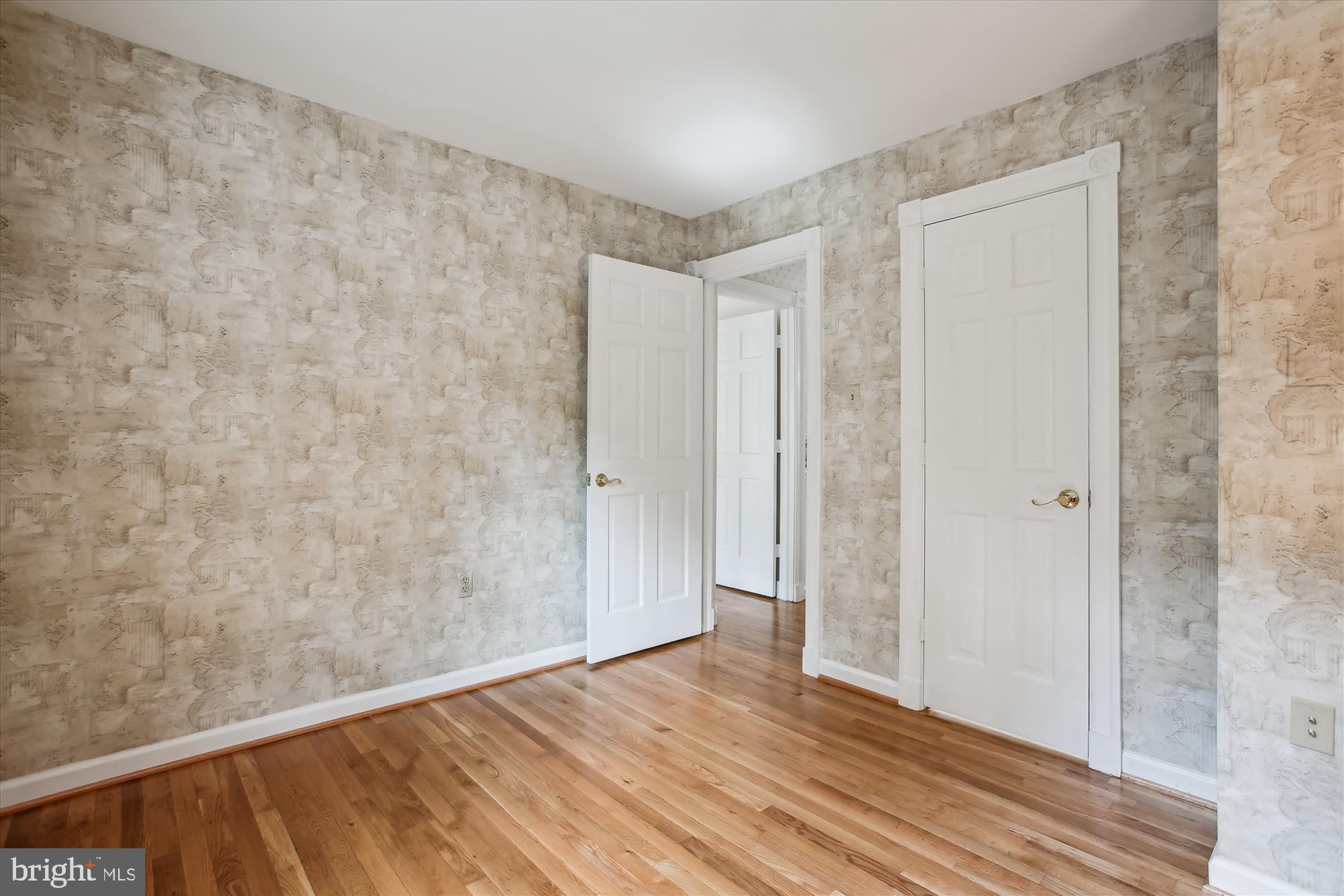 9111 MOUNTAIN VALLEY ROAD