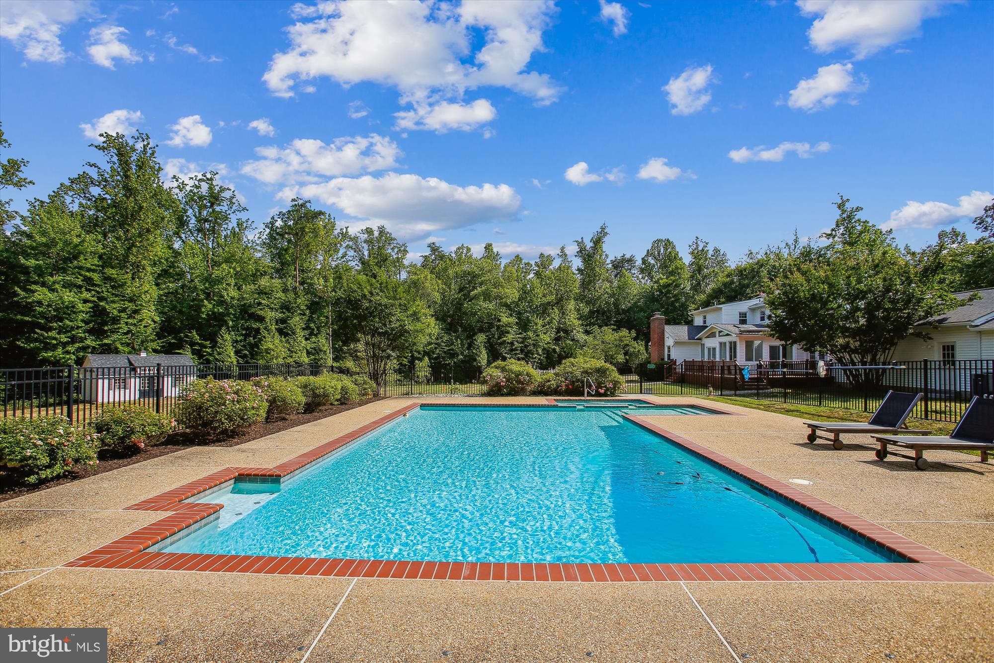 9111 MOUNTAIN VALLEY ROAD